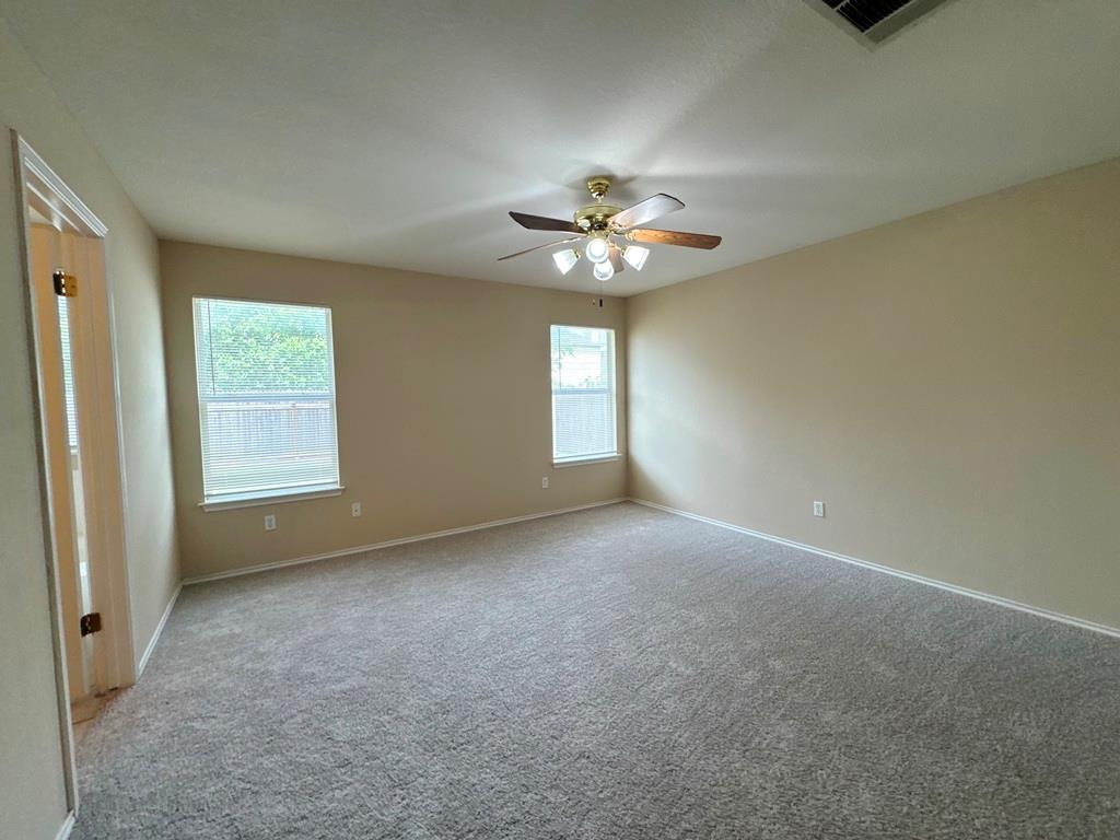 209 Katy B Ln Property Photo 32