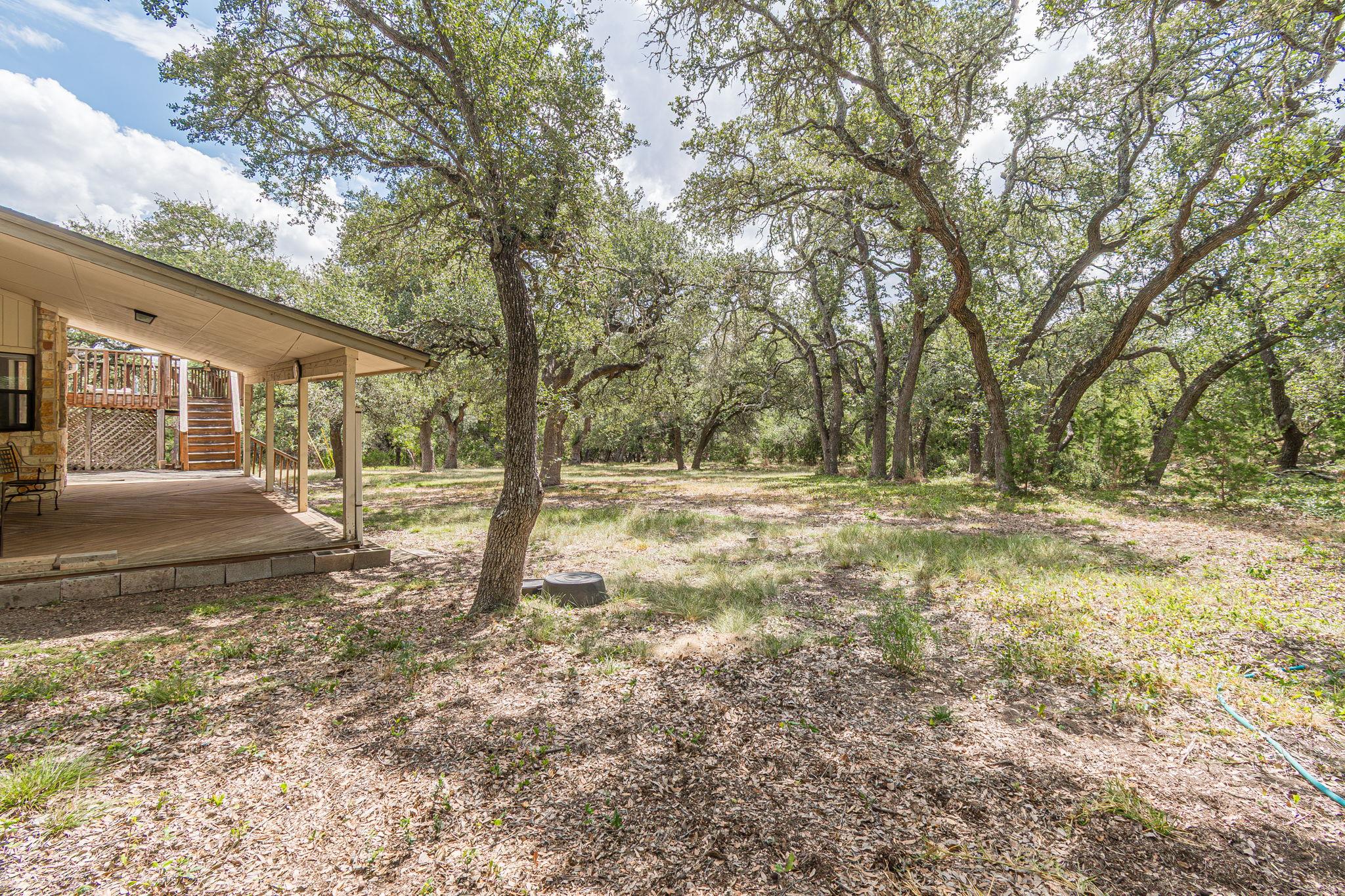 1047 Windmill Rd Property Photo 32