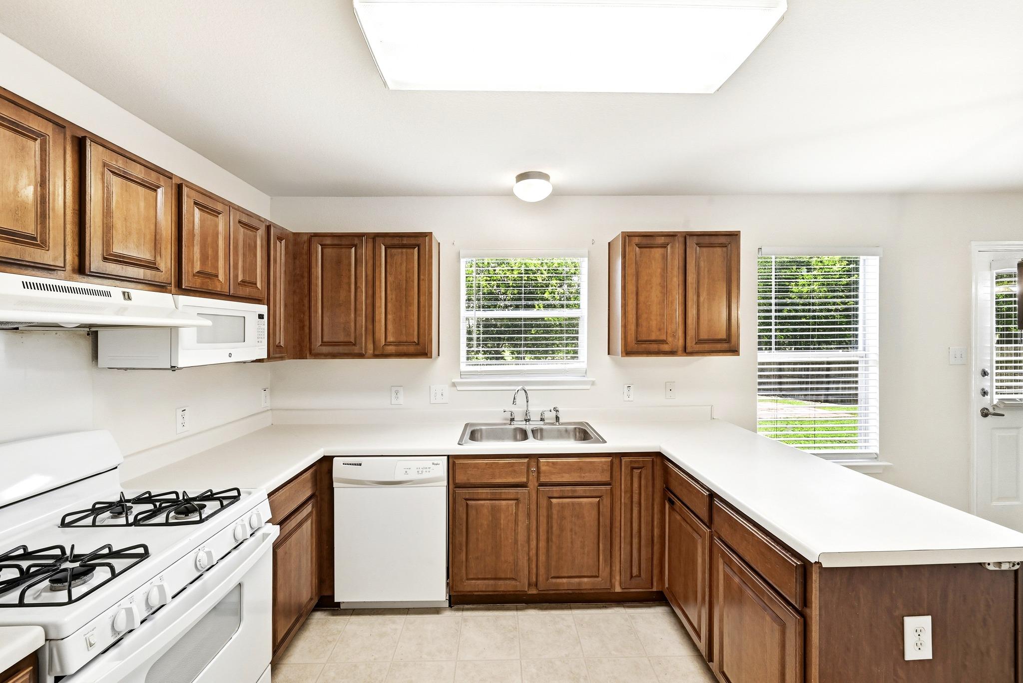 220 Peppergrass Cv Property Photo 13