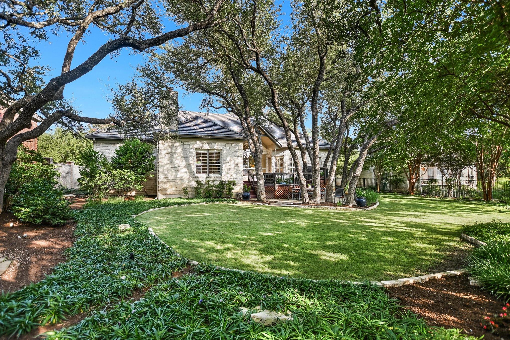 7365085 Property Photo 36