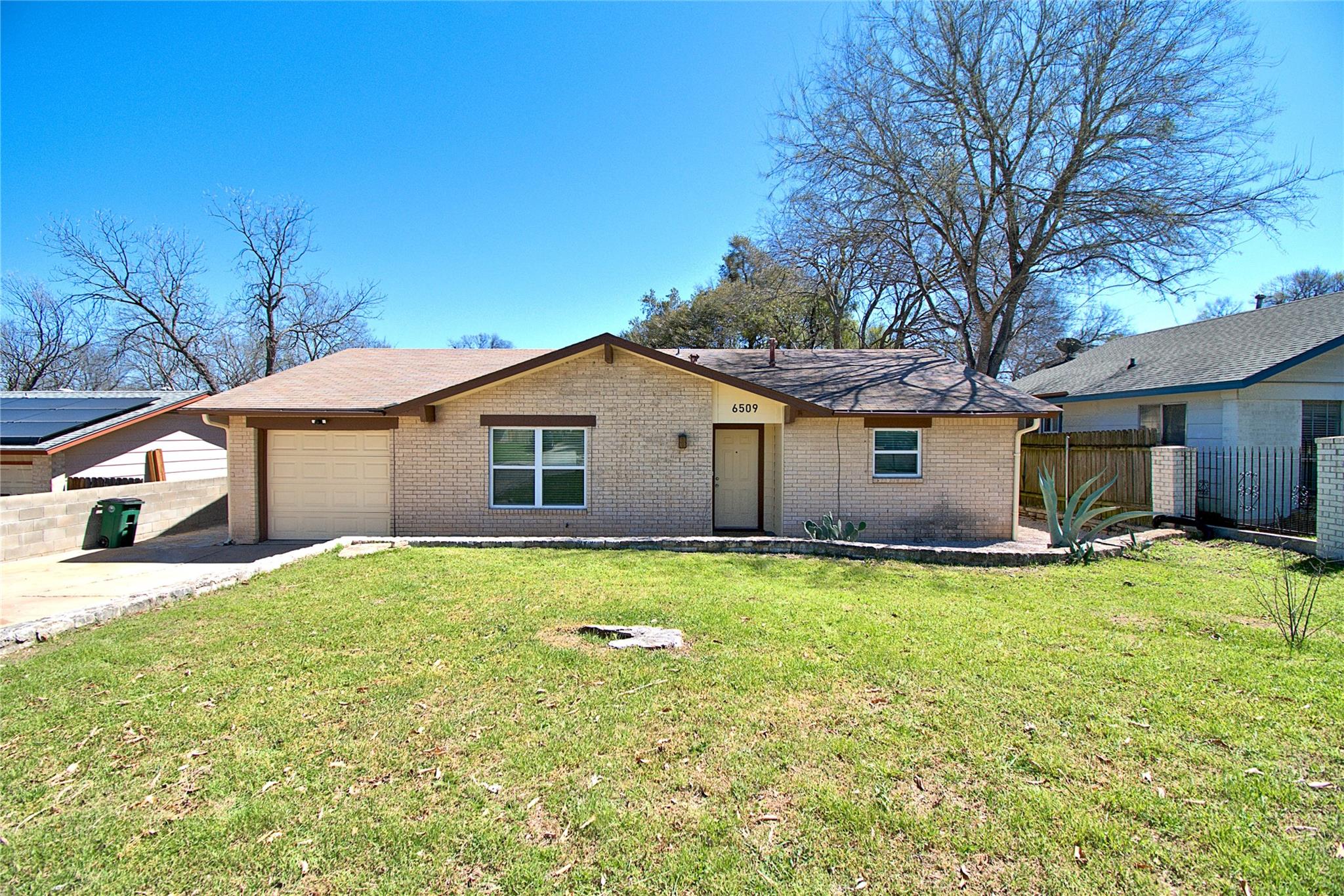 6509 King George Dr Property Photo