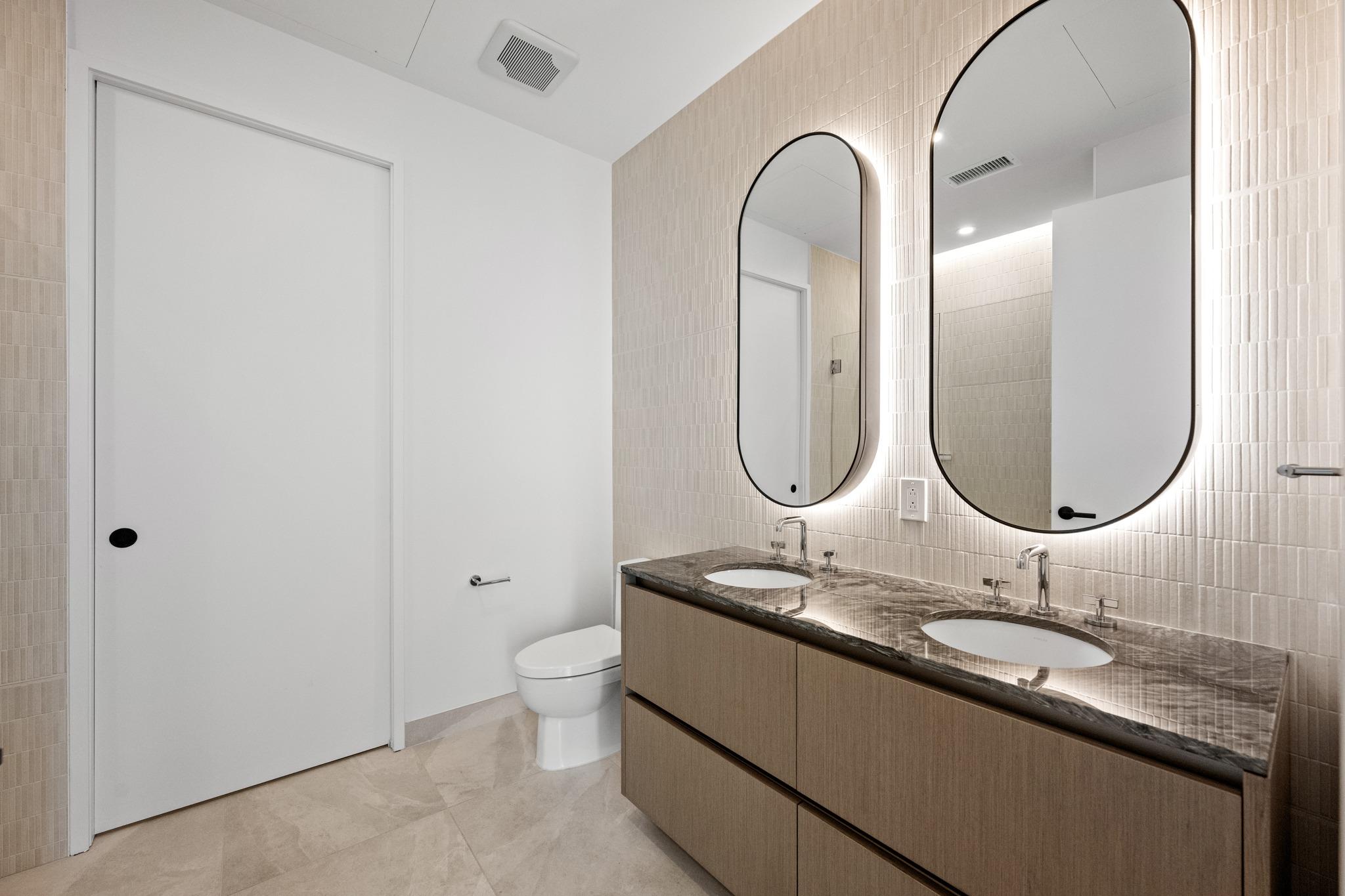 610 Davis St #3303 Property Photo 12