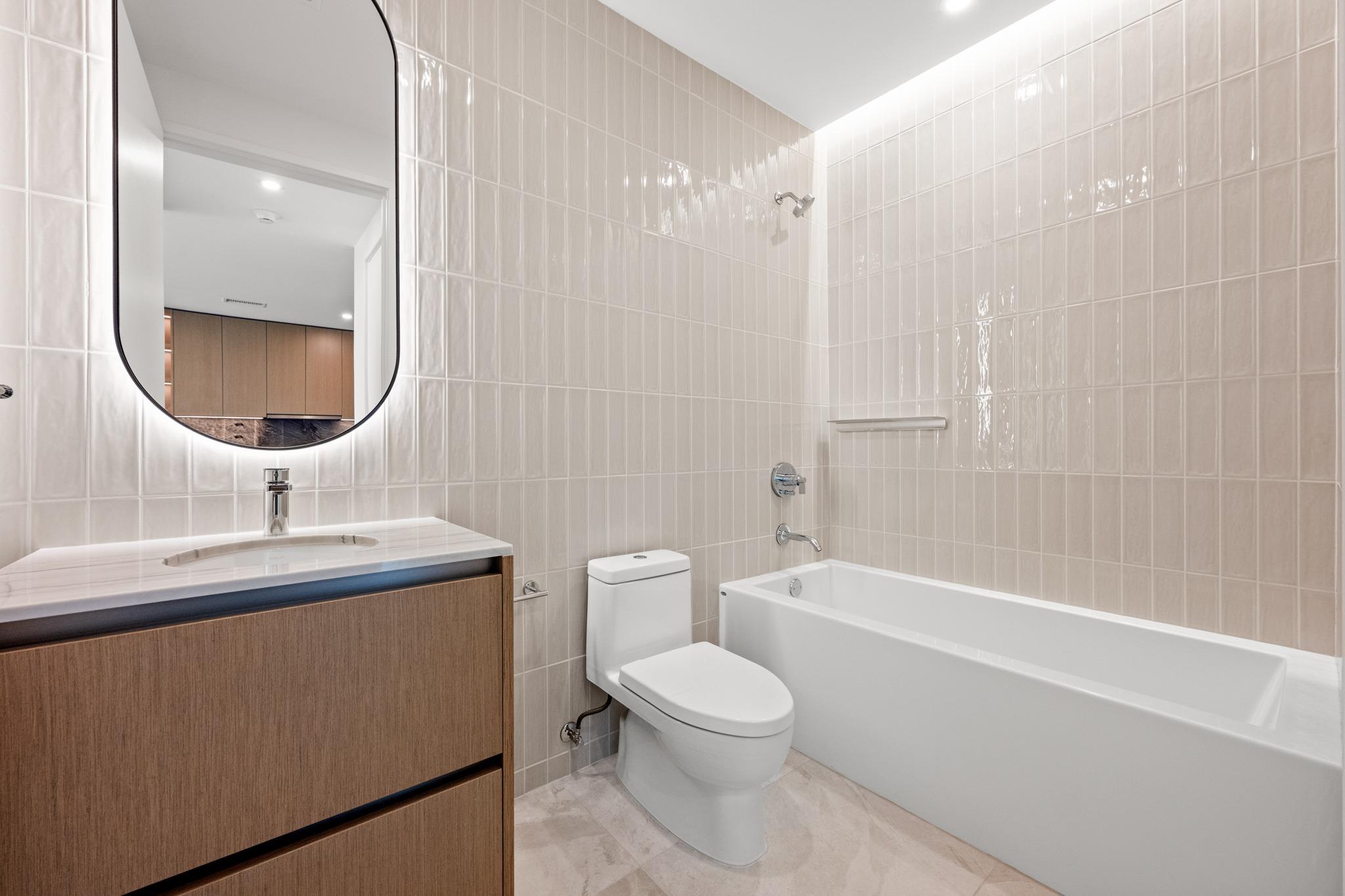 610 Davis St #3303 Property Photo 16