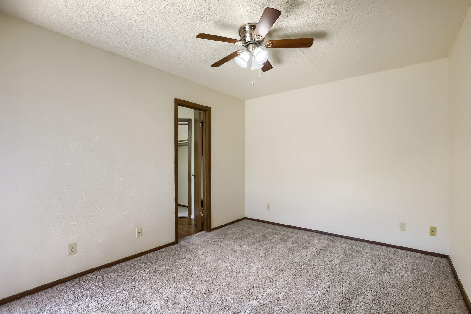 2504 Howellwood Way #a Property Photo 8