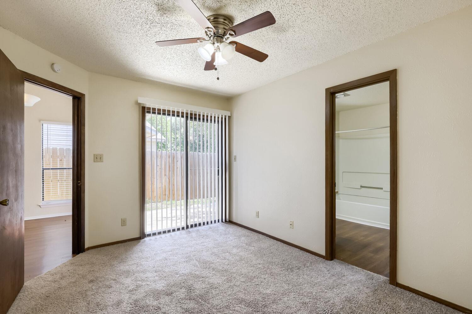 2504 Howellwood Way #a Property Photo 9