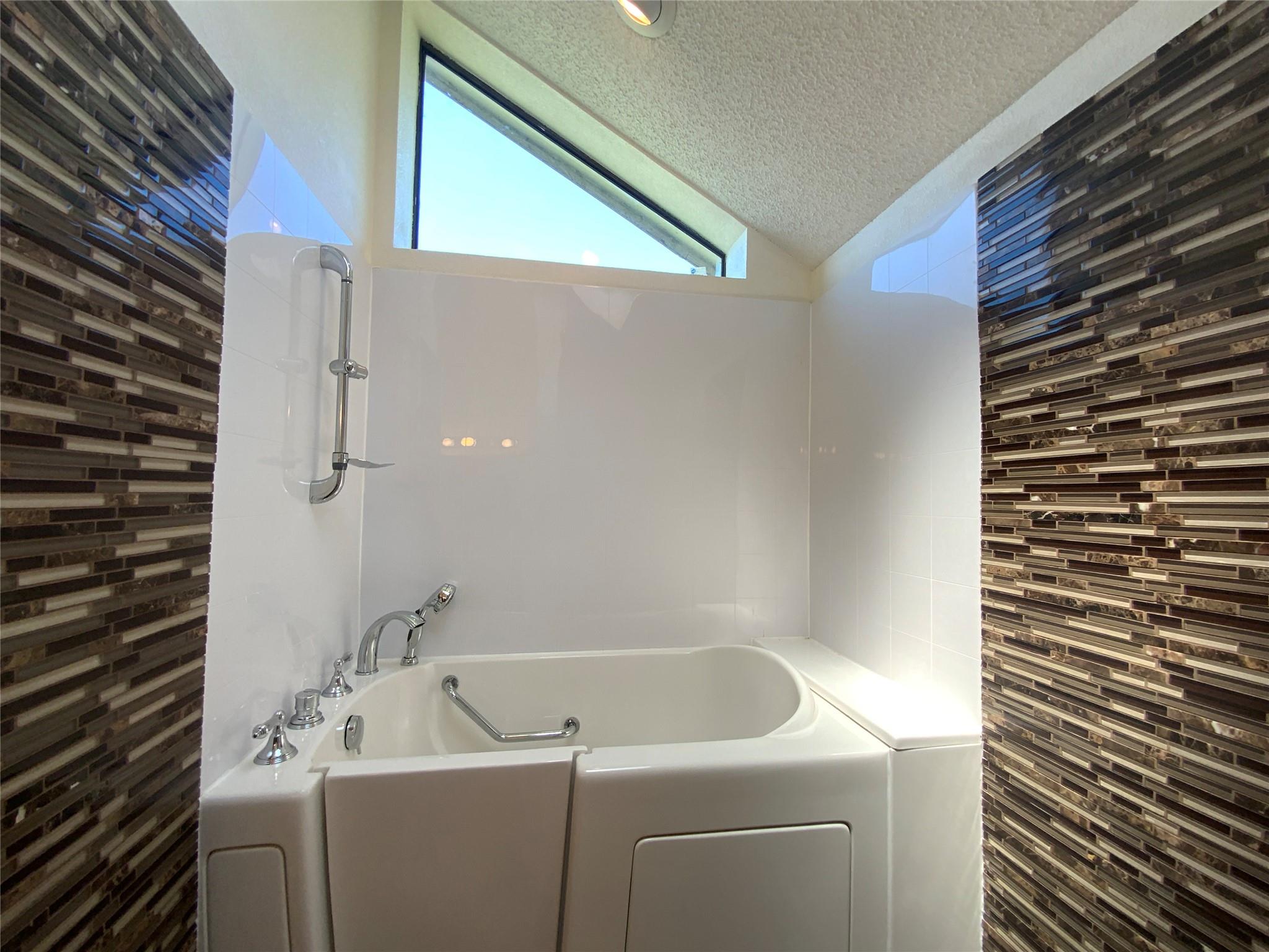 4127 Rockwood Dr Property Photo 20