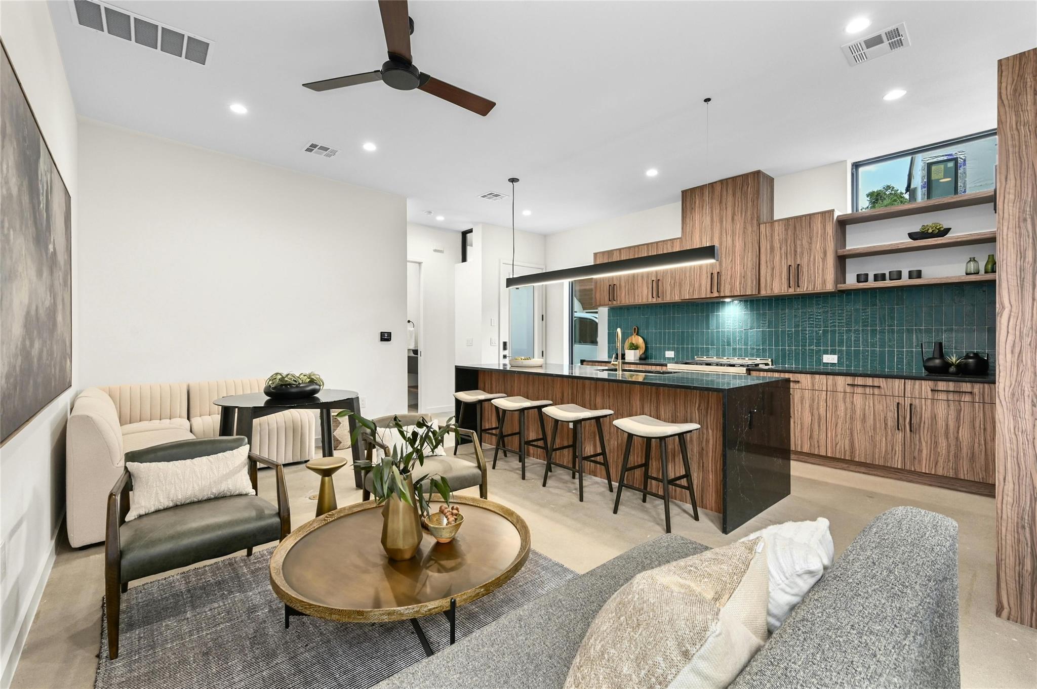 219 Lessin Ln #unit 6 Property Photo 1
