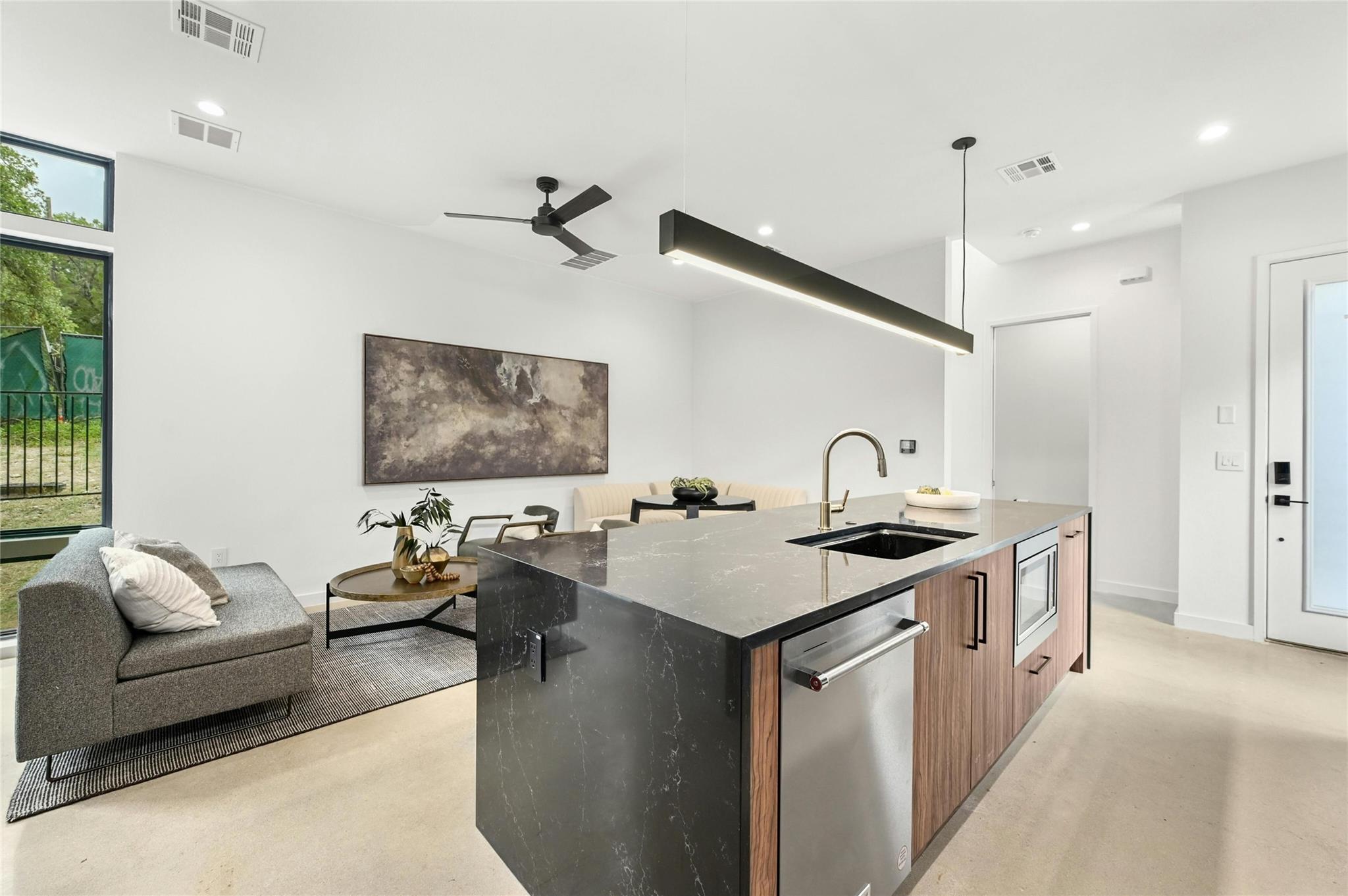 219 Lessin Ln #unit 6 Property Photo 6