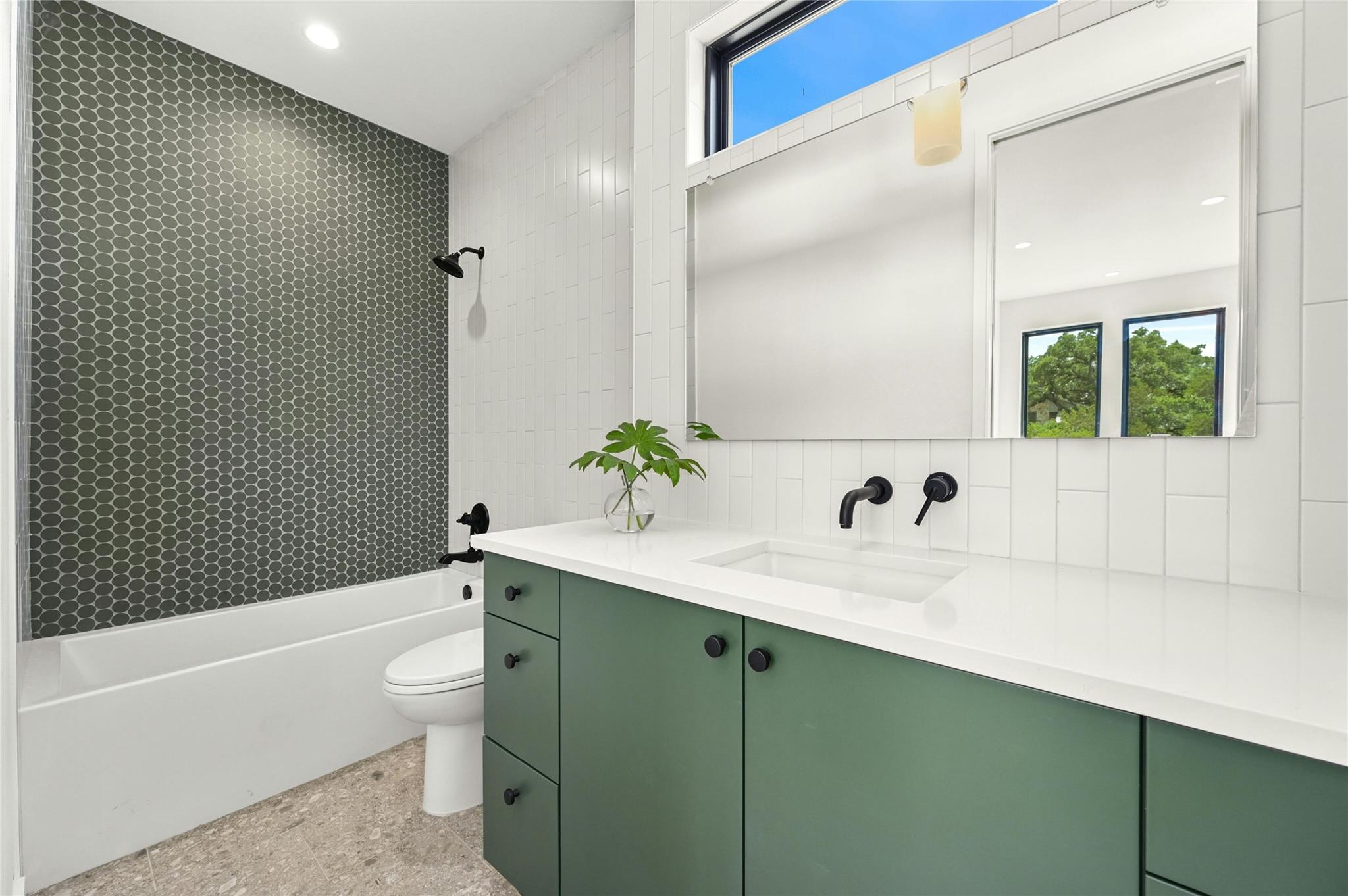 219 Lessin Ln #unit 6 Property Photo 18