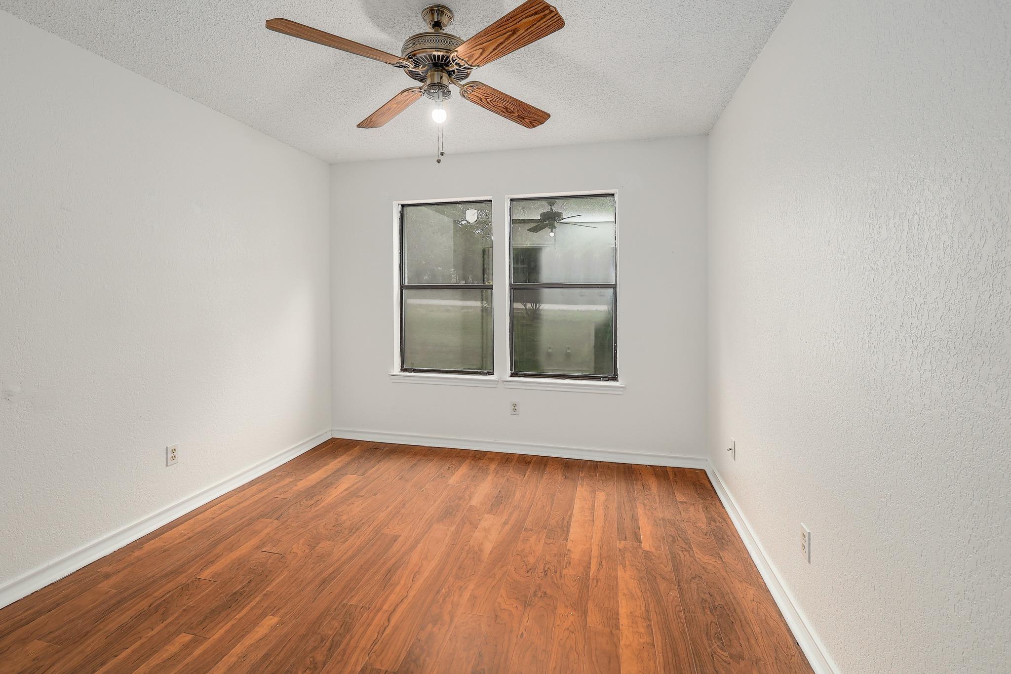 12403 Shady Acres Dr Property Photo 23