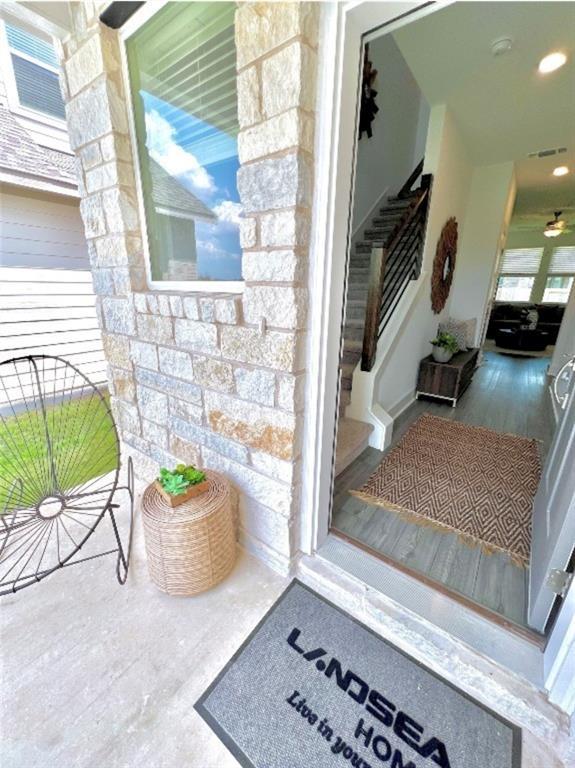 208 Langhorne Bnd Property Photo 4