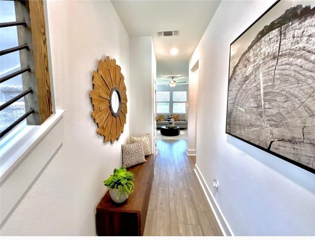 208 Langhorne Bnd Property Photo 6