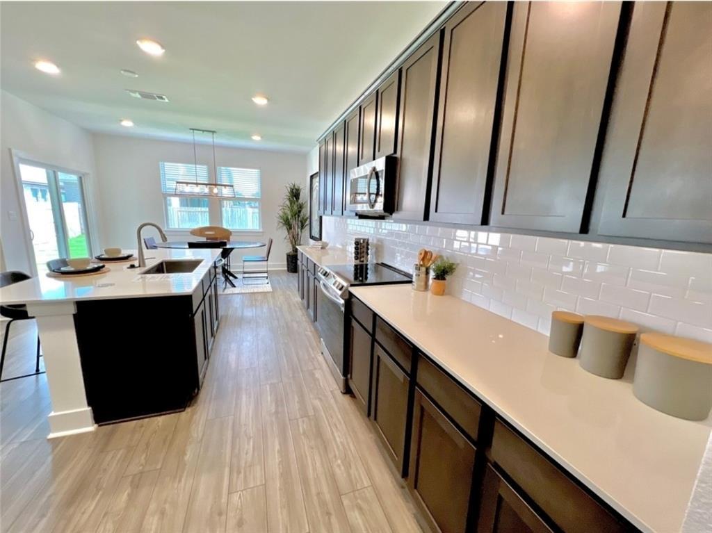 208 Langhorne Bnd Property Photo 11