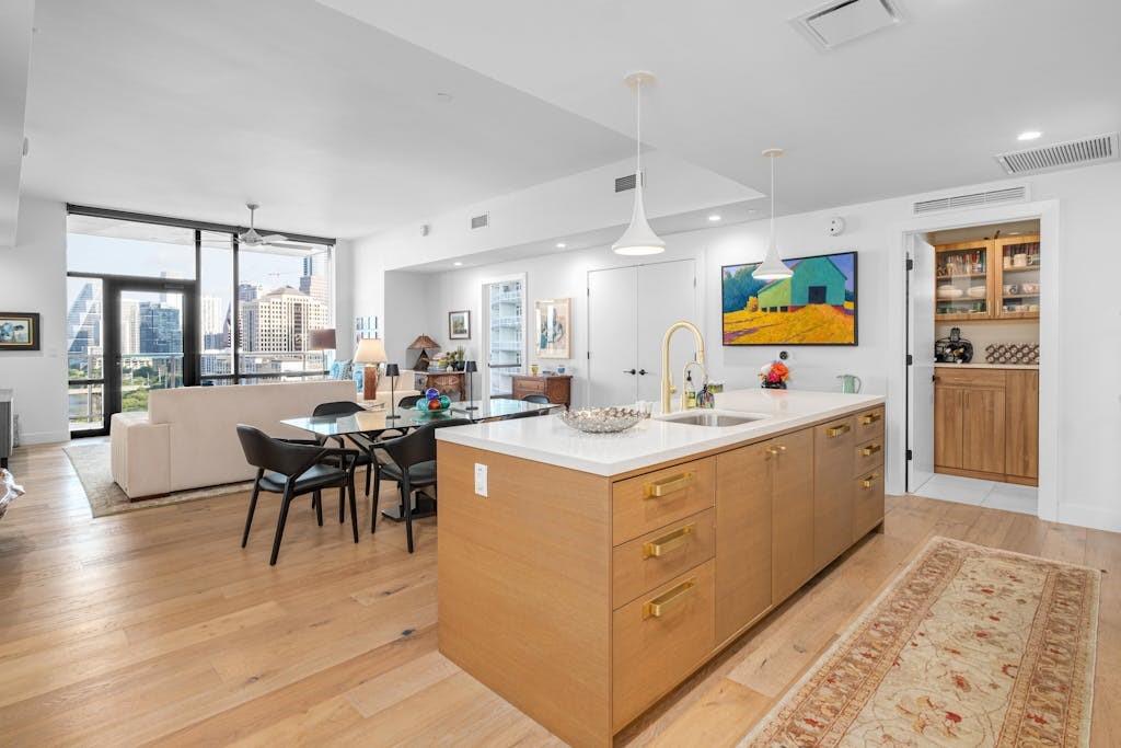 70 Rainey St #1306 Property Photo 1