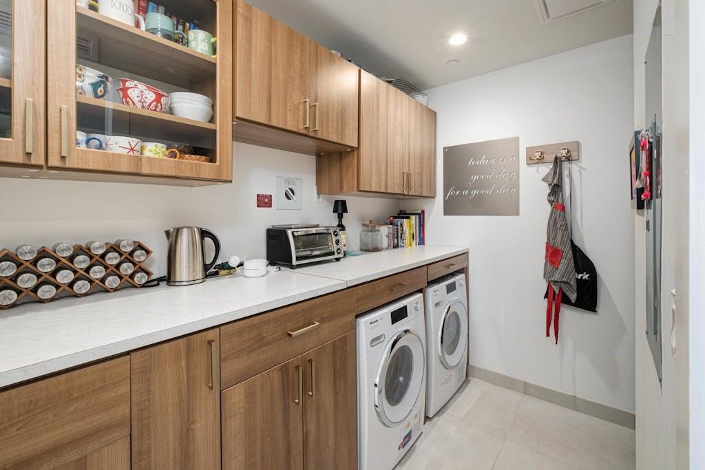 70 Rainey St #1306 Property Photo 10