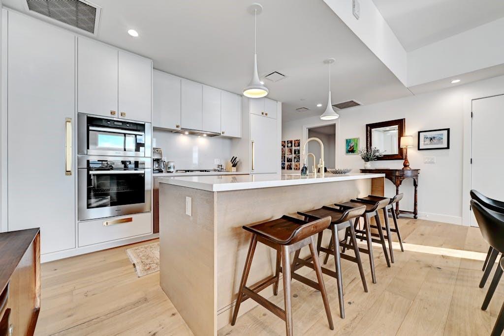 70 Rainey St #1306 Property Photo 11