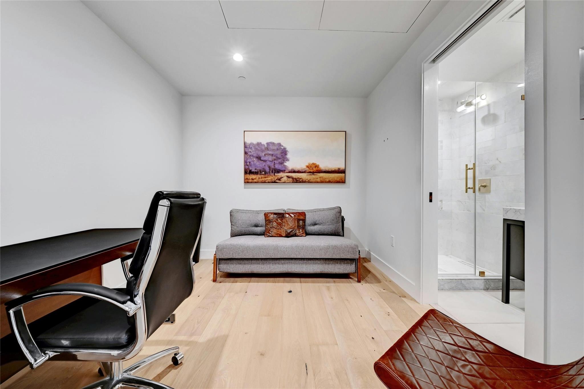70 Rainey St #1306 Property Photo 18