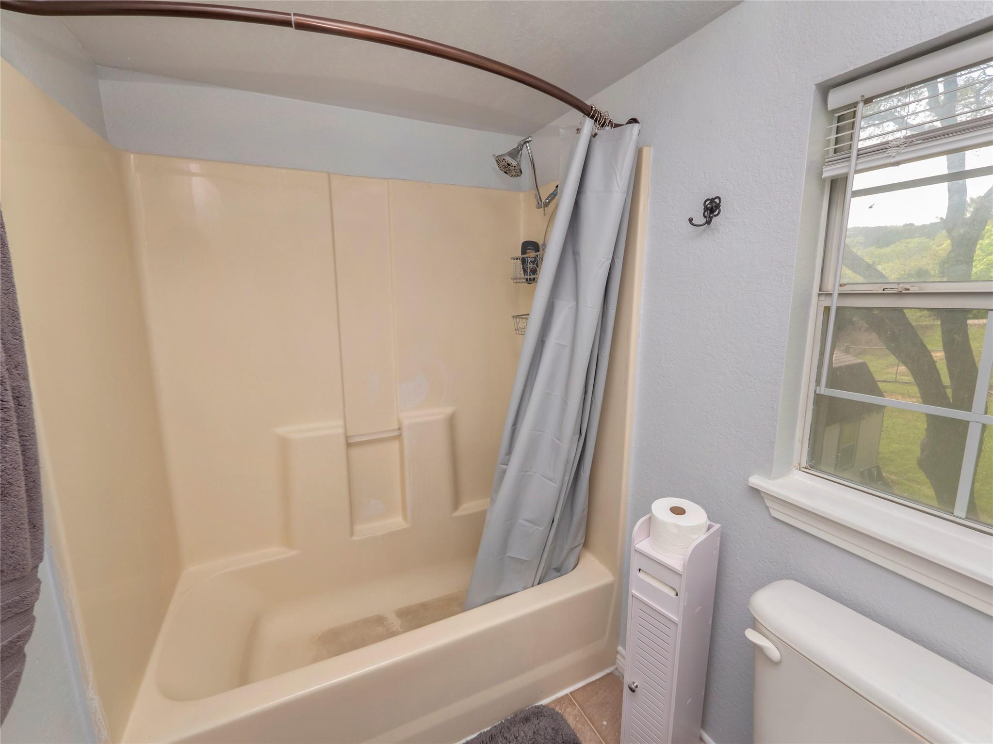 11004 Elm St Property Photo 21