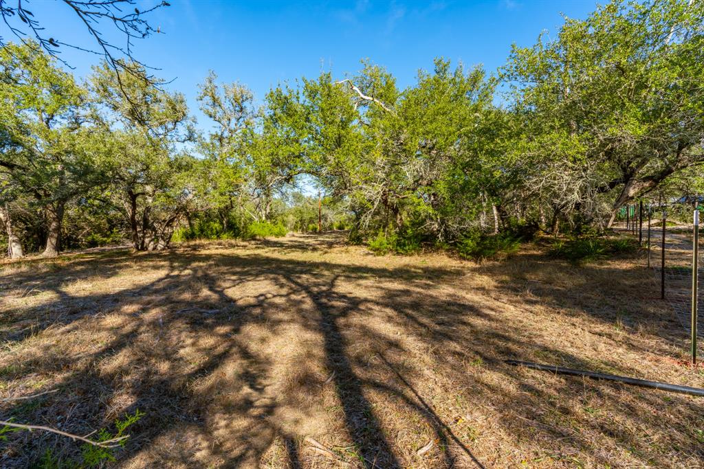644 Lonesome Trl Property Photo 3