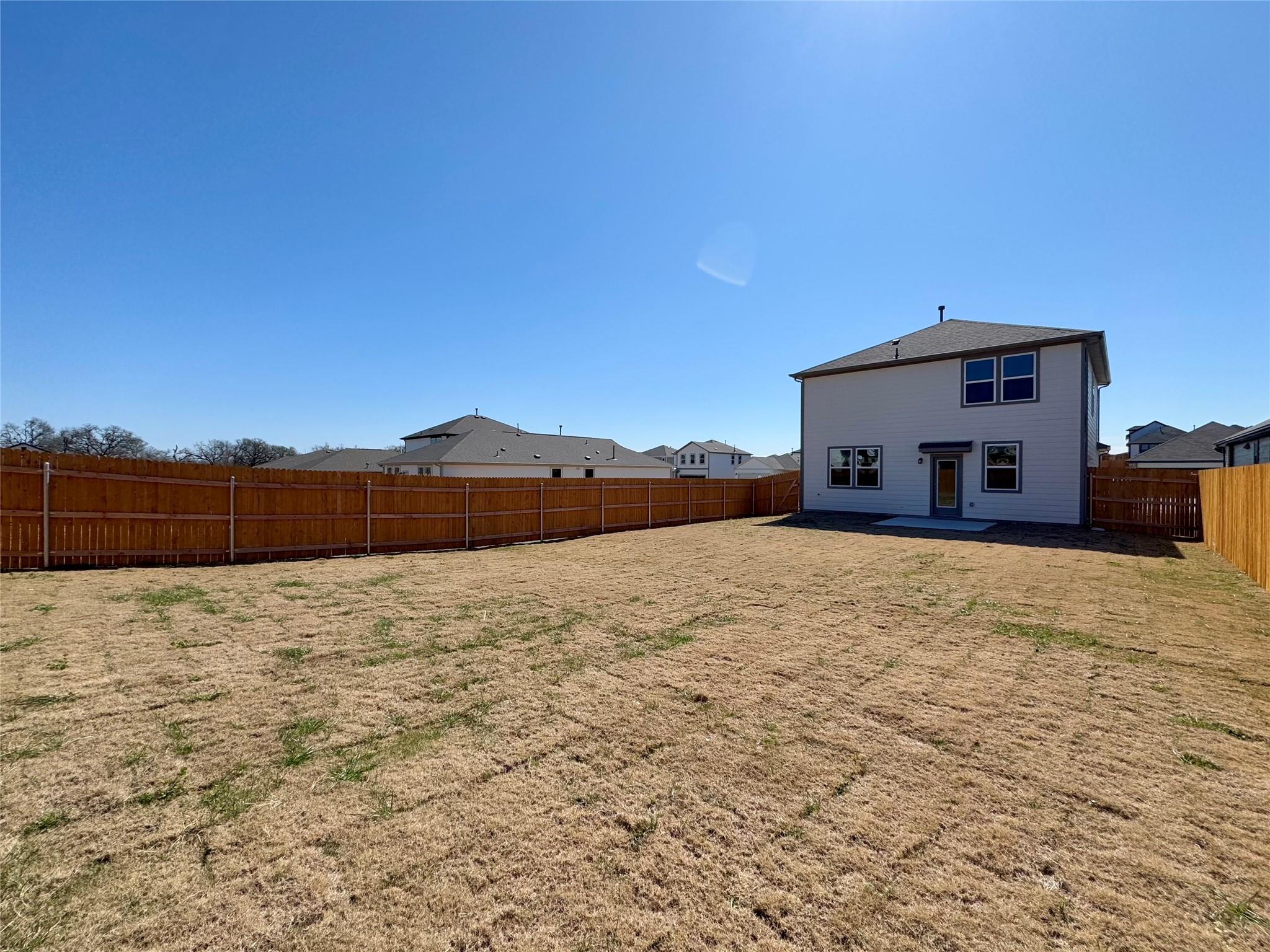 233 Hidalgo Ln Property Photo 8