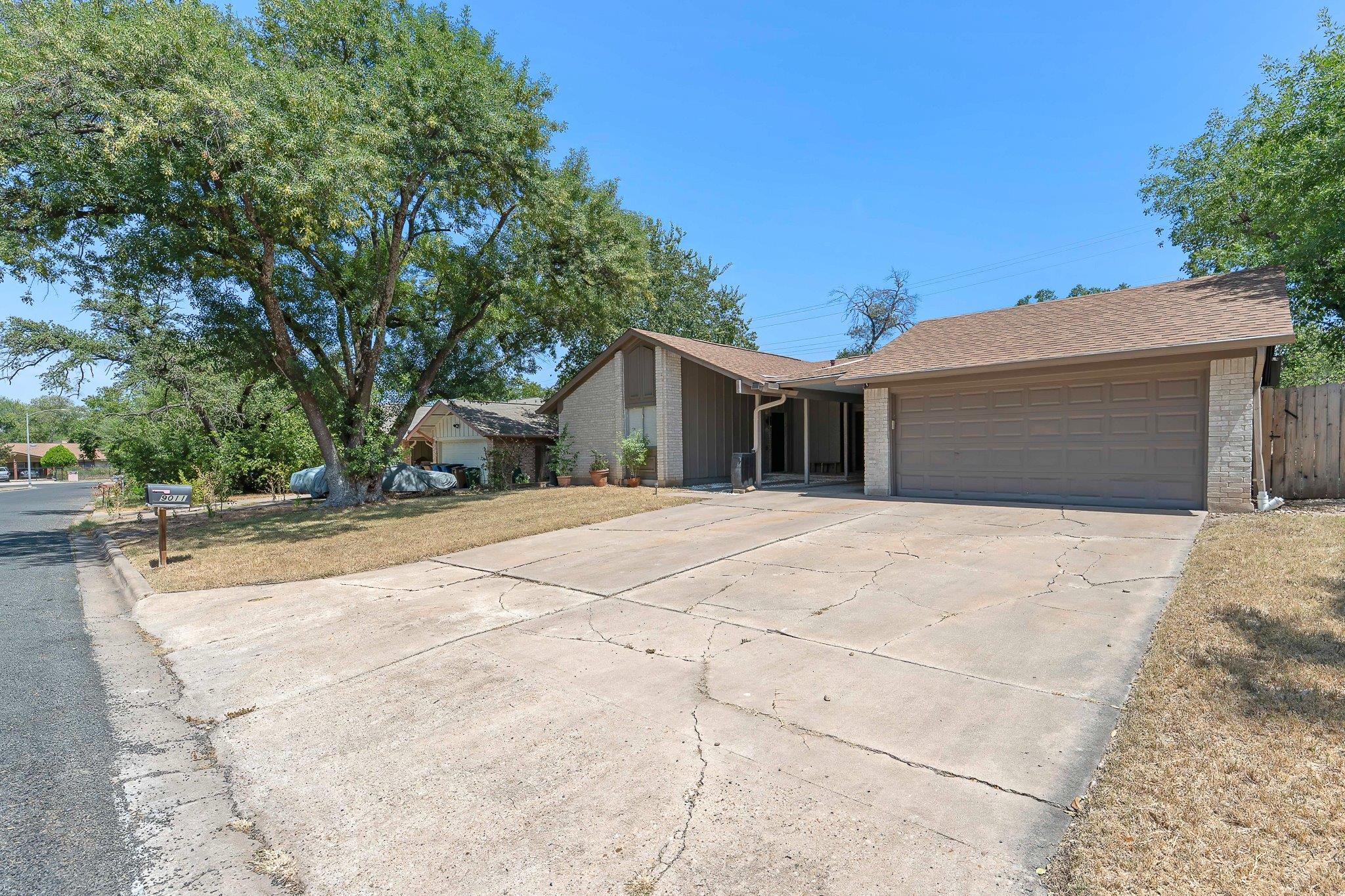 9011 Quail Valley Dr #a Property Photo 1