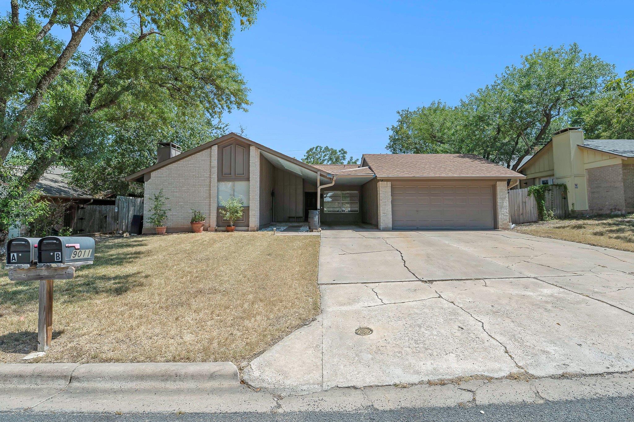 9011 Quail Valley Dr #a Property Photo 2