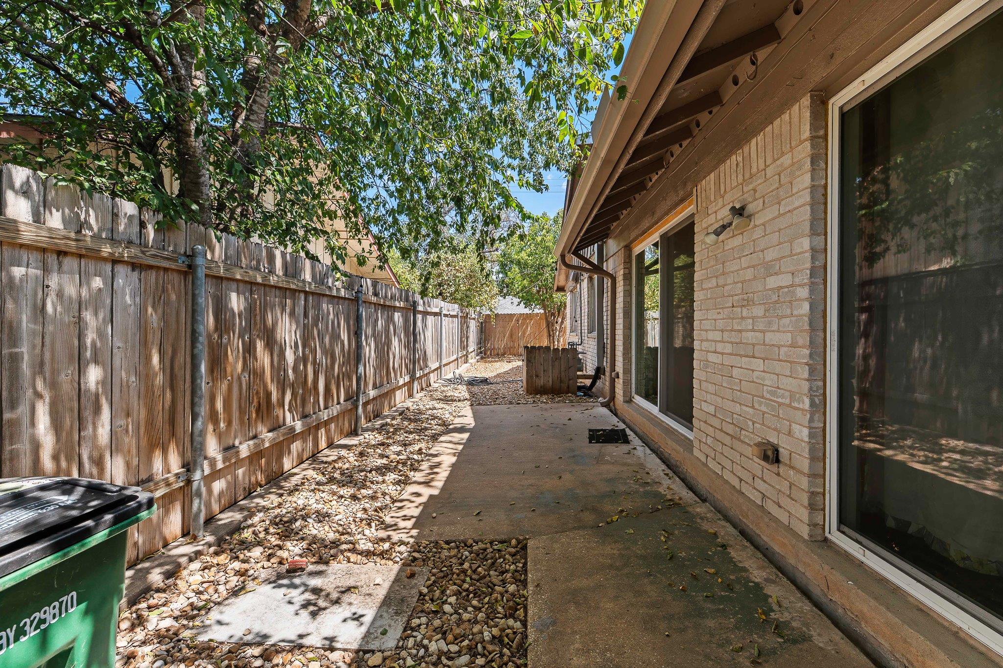 9011 Quail Valley Dr #a Property Photo 32