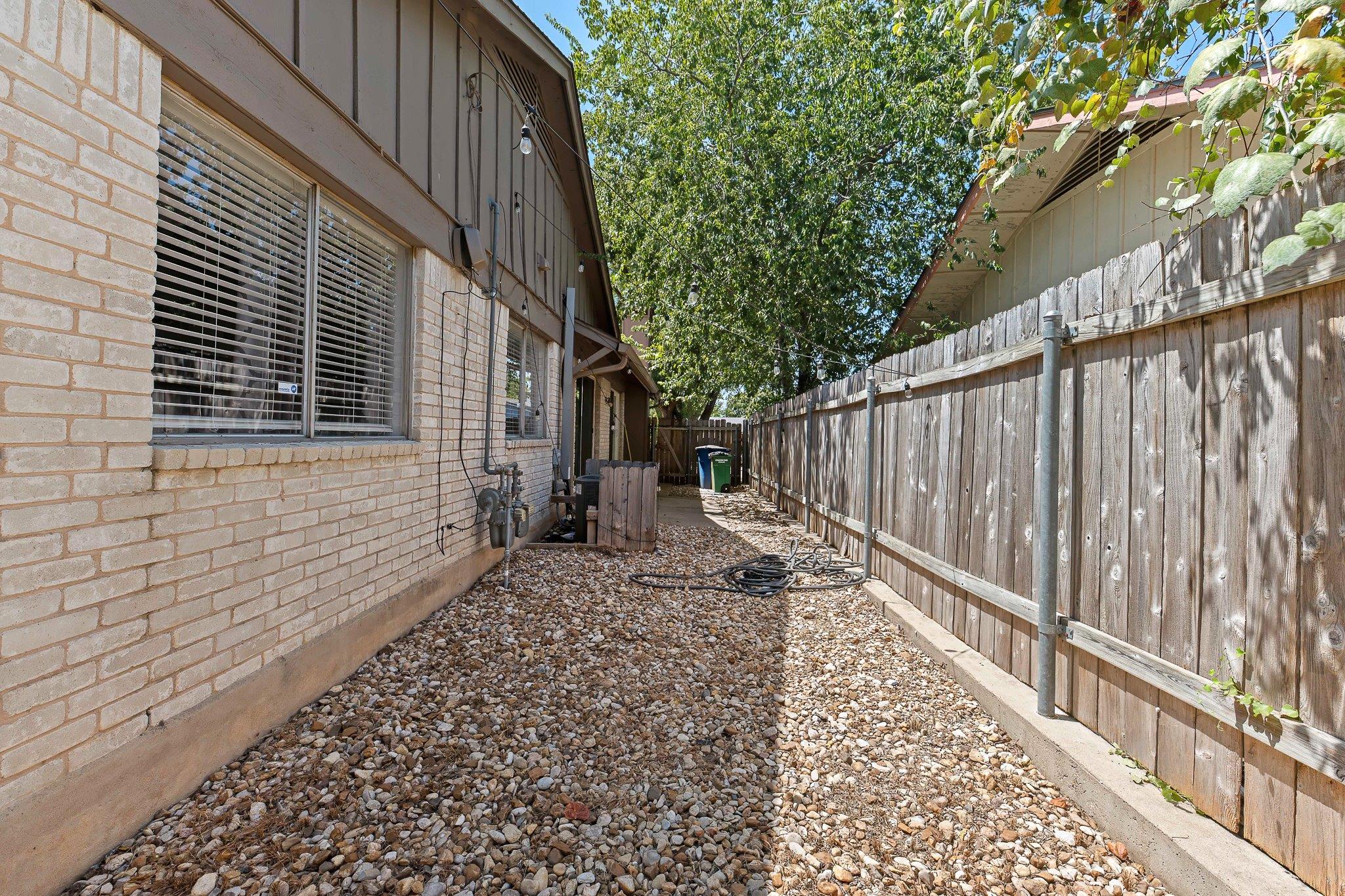 9011 Quail Valley Dr #a Property Photo 36