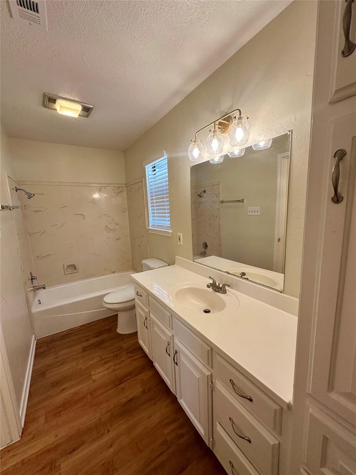 3419 Bluebonnet Trl Property Photo 13