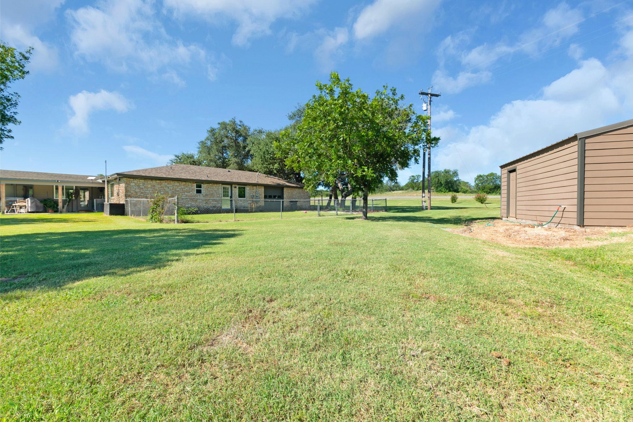 208 Iris Ln Property Photo 27