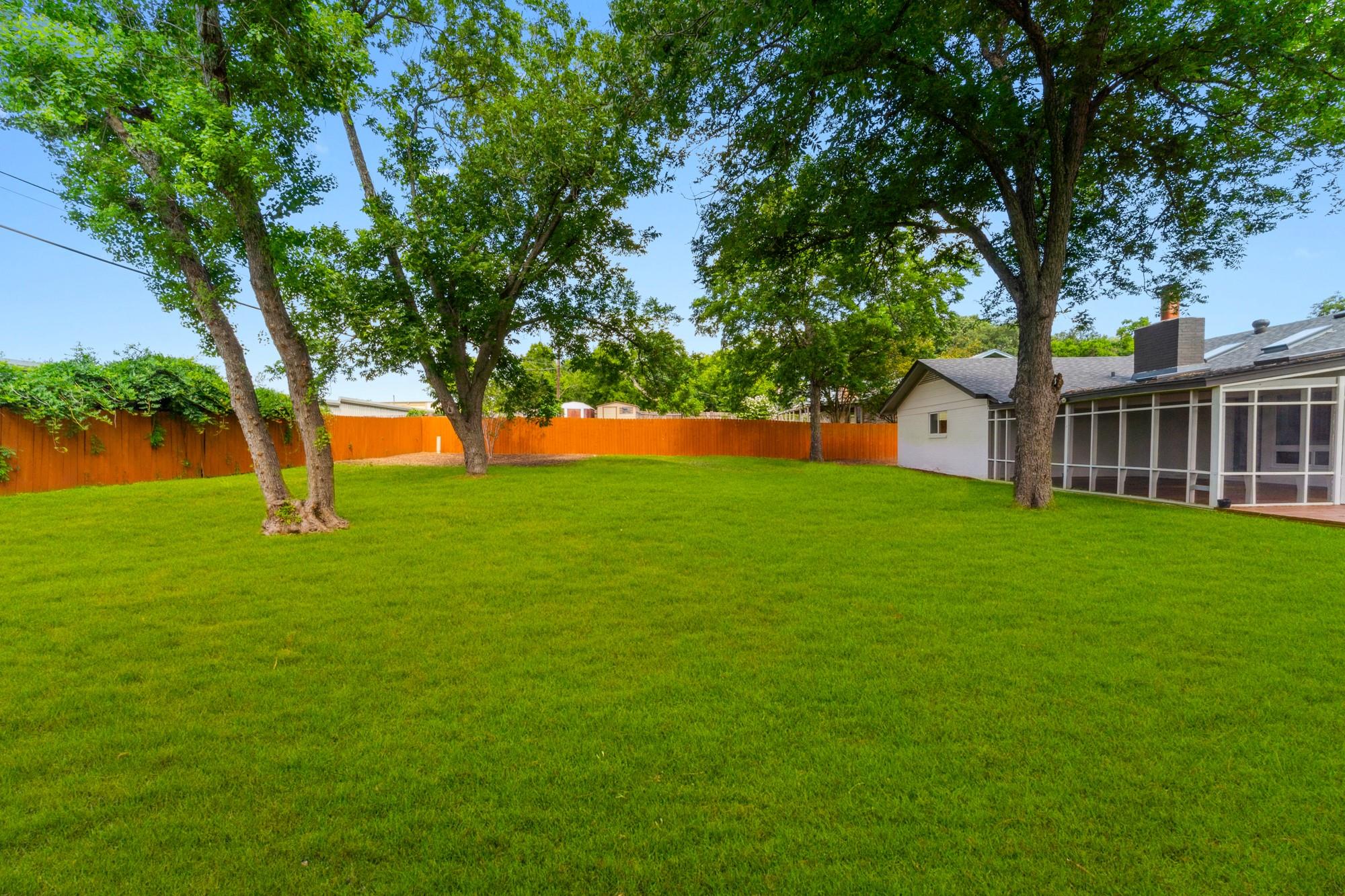 2103 Monarch Dr Property Photo 31
