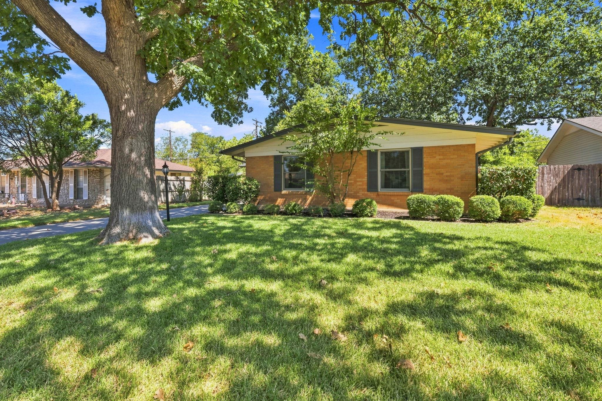 2114 Lanier Dr Property Photo 29