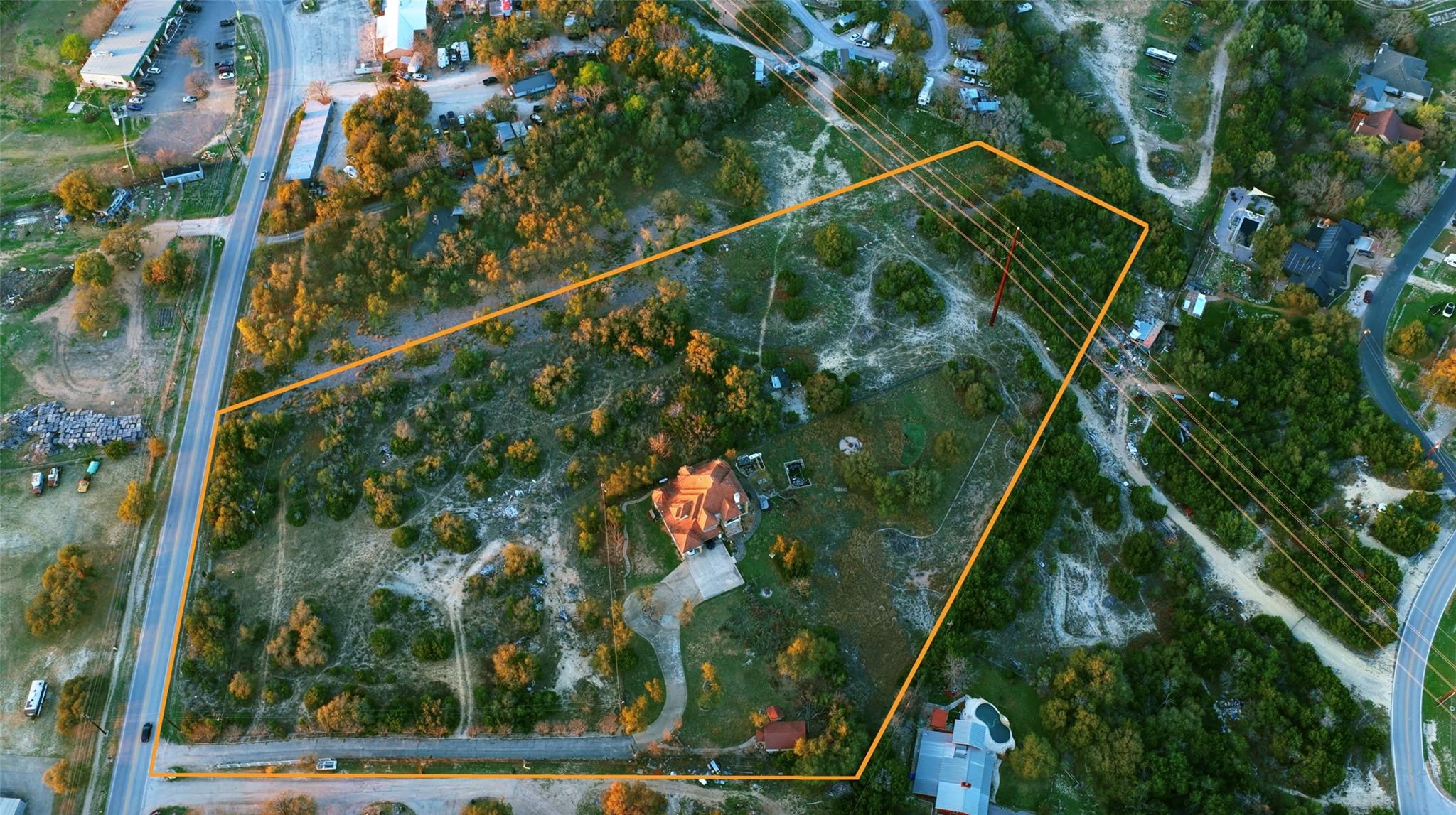 4801 Hudson Bend Rd Property Photo 4