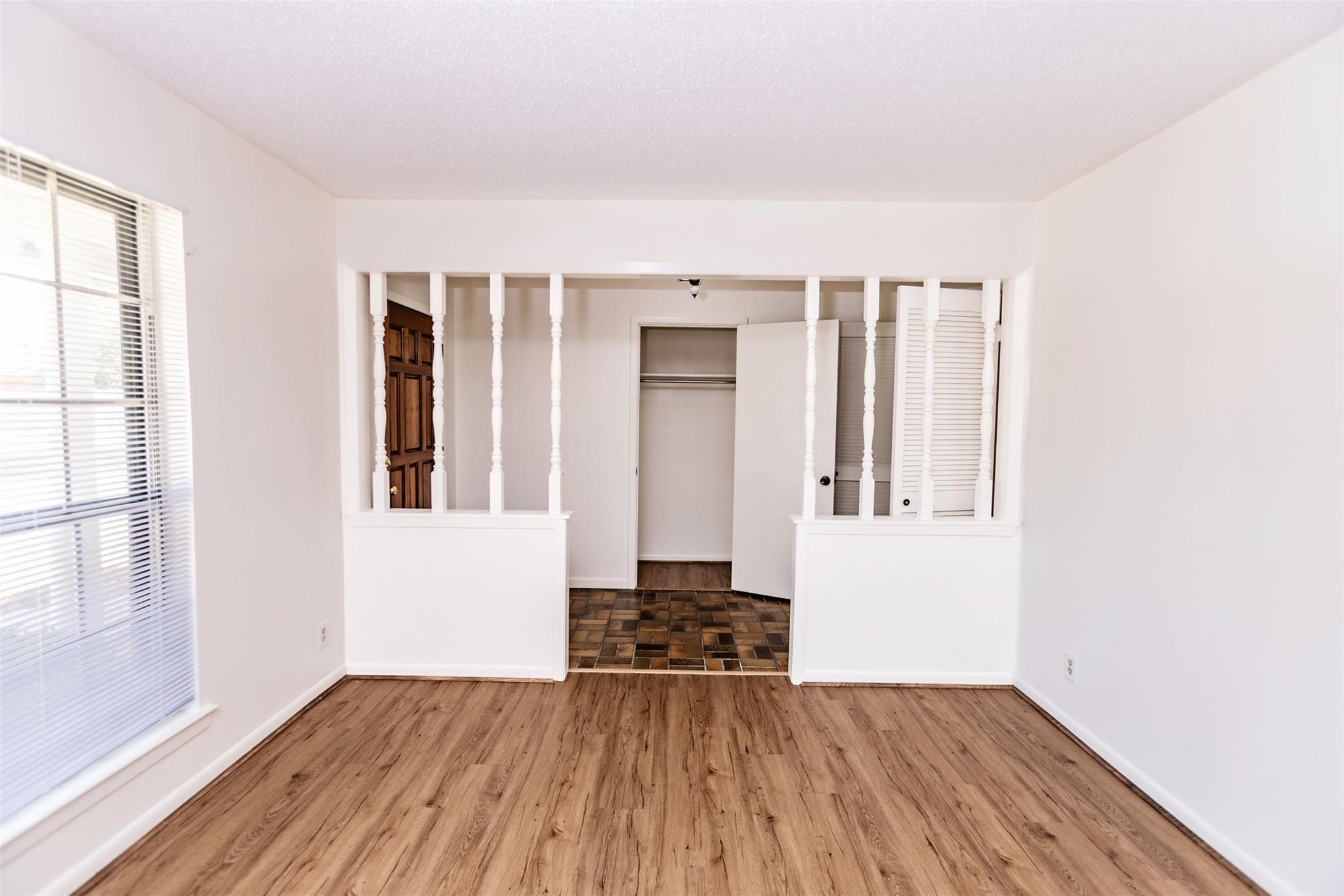 3205 Pin Oak Dr Property Photo 4