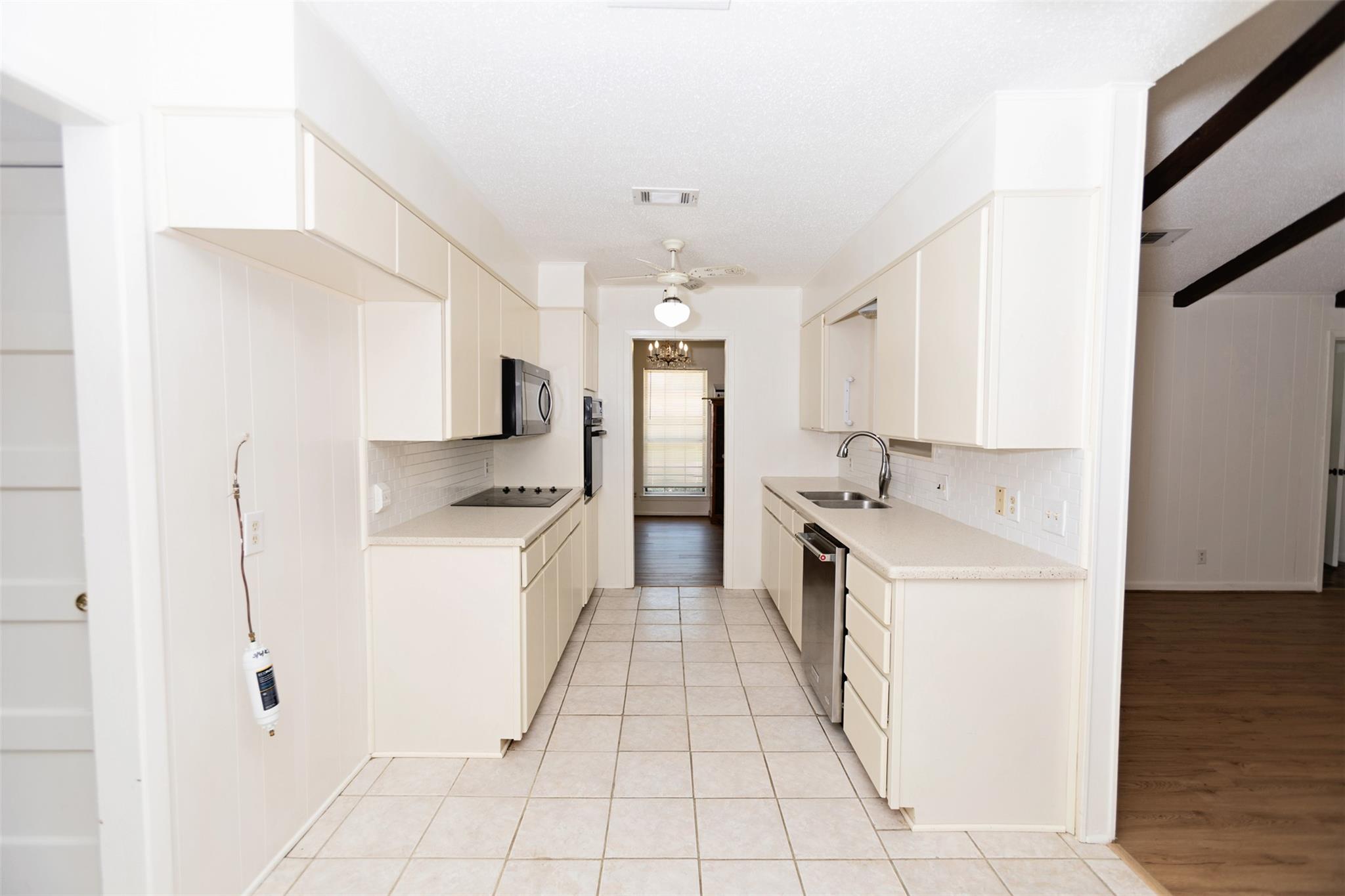 3205 Pin Oak Dr Property Photo 11