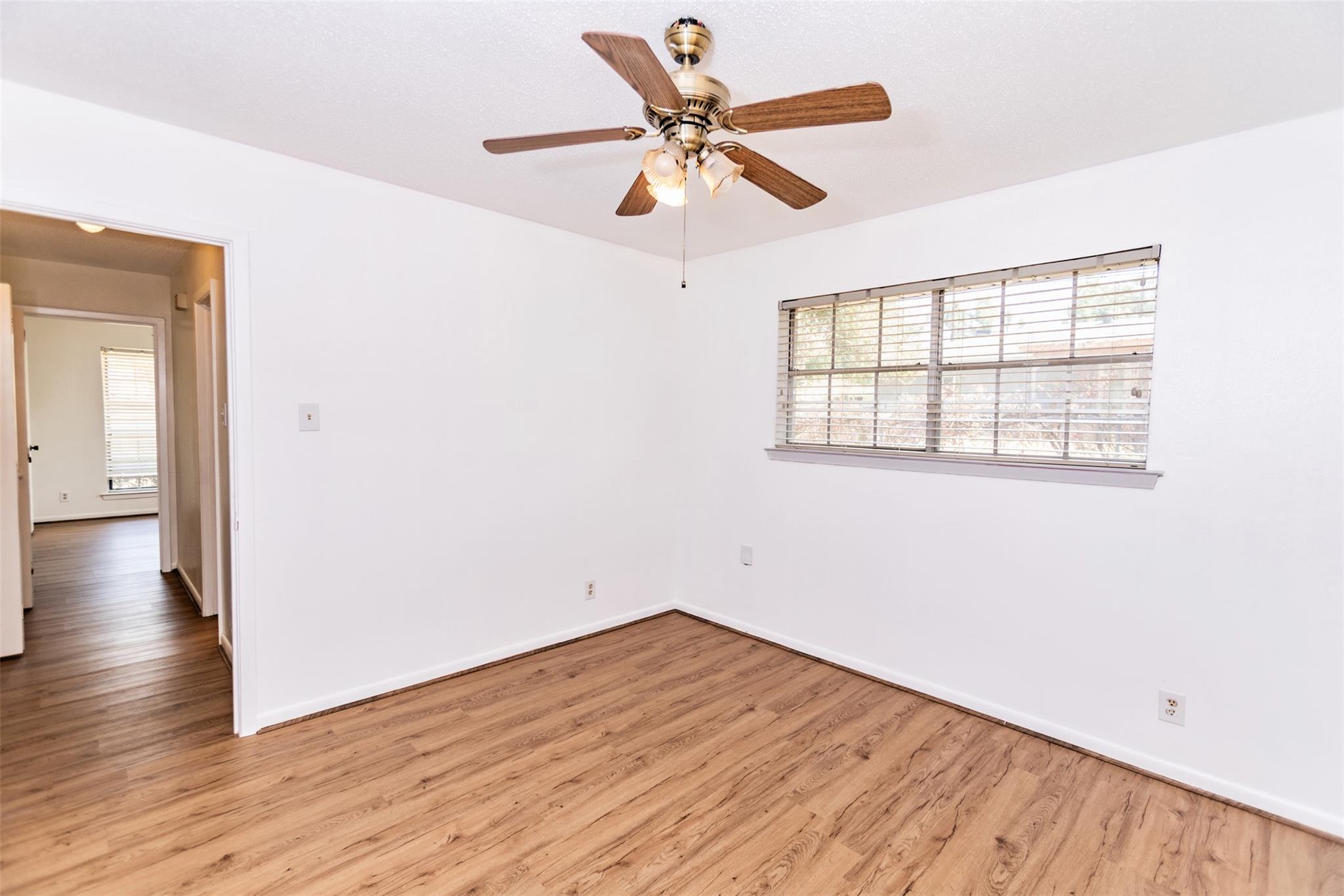 3205 Pin Oak Dr Property Photo 15