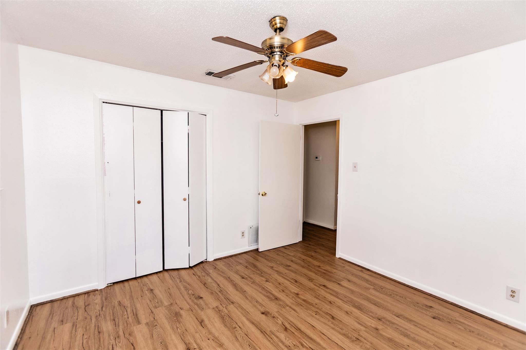 3205 Pin Oak Dr Property Photo 16