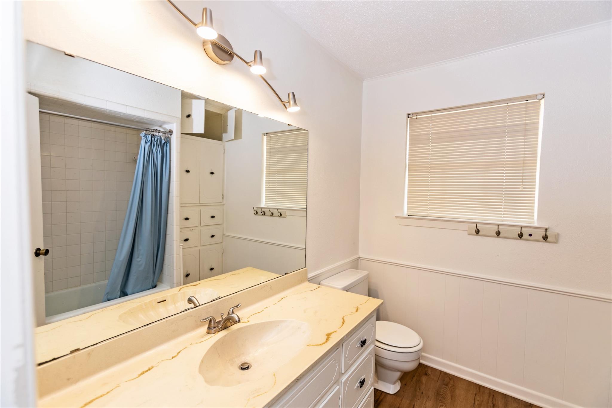 3205 Pin Oak Dr Property Photo 17