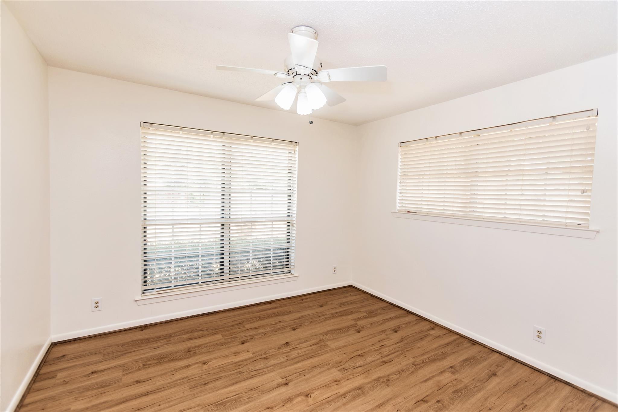 3205 Pin Oak Dr Property Photo 21