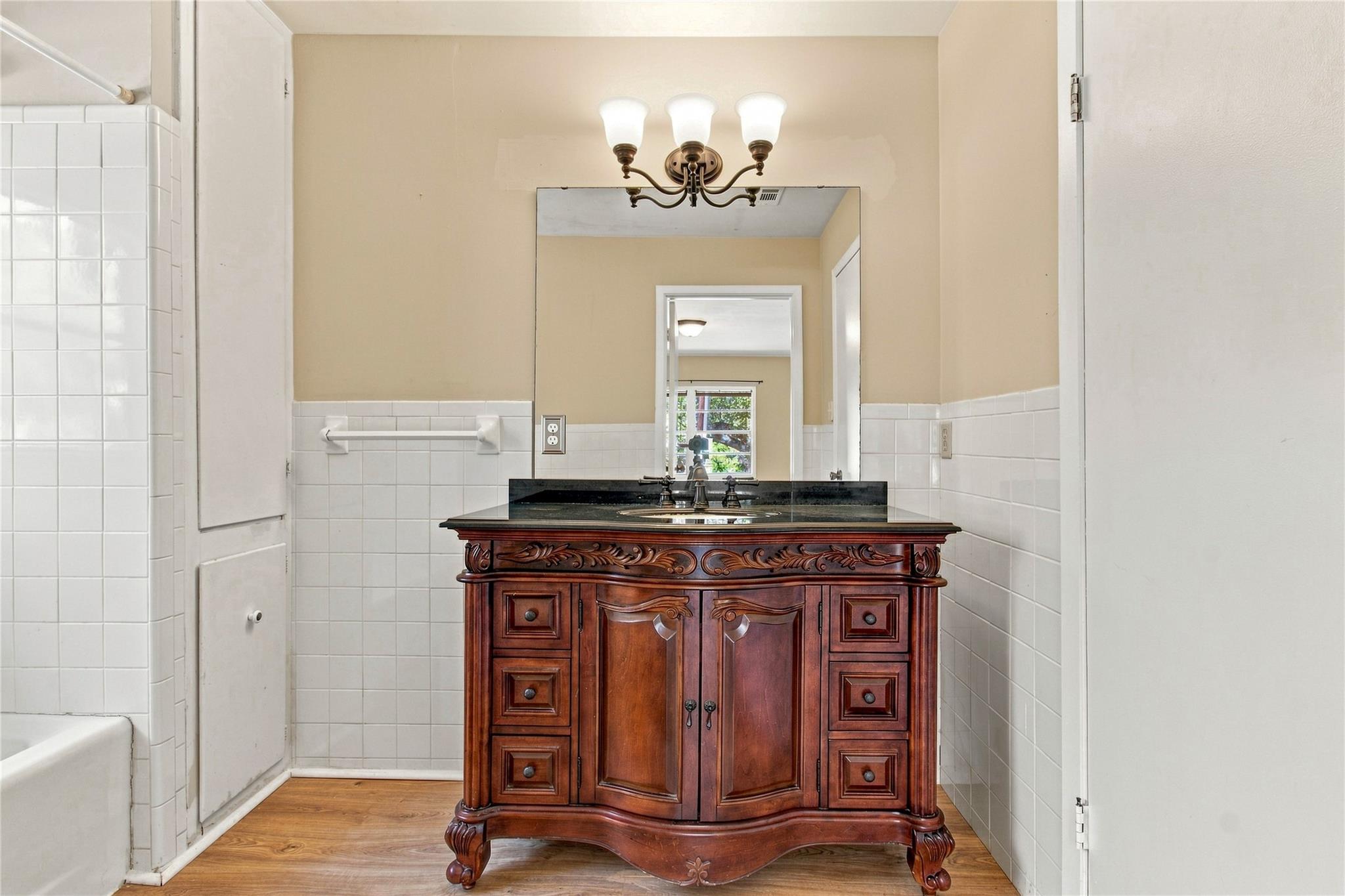 606 Harmons Way Property Photo 23