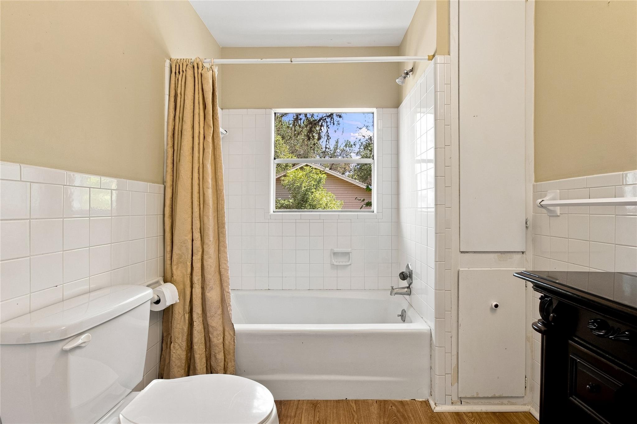 606 Harmons Way Property Photo 24
