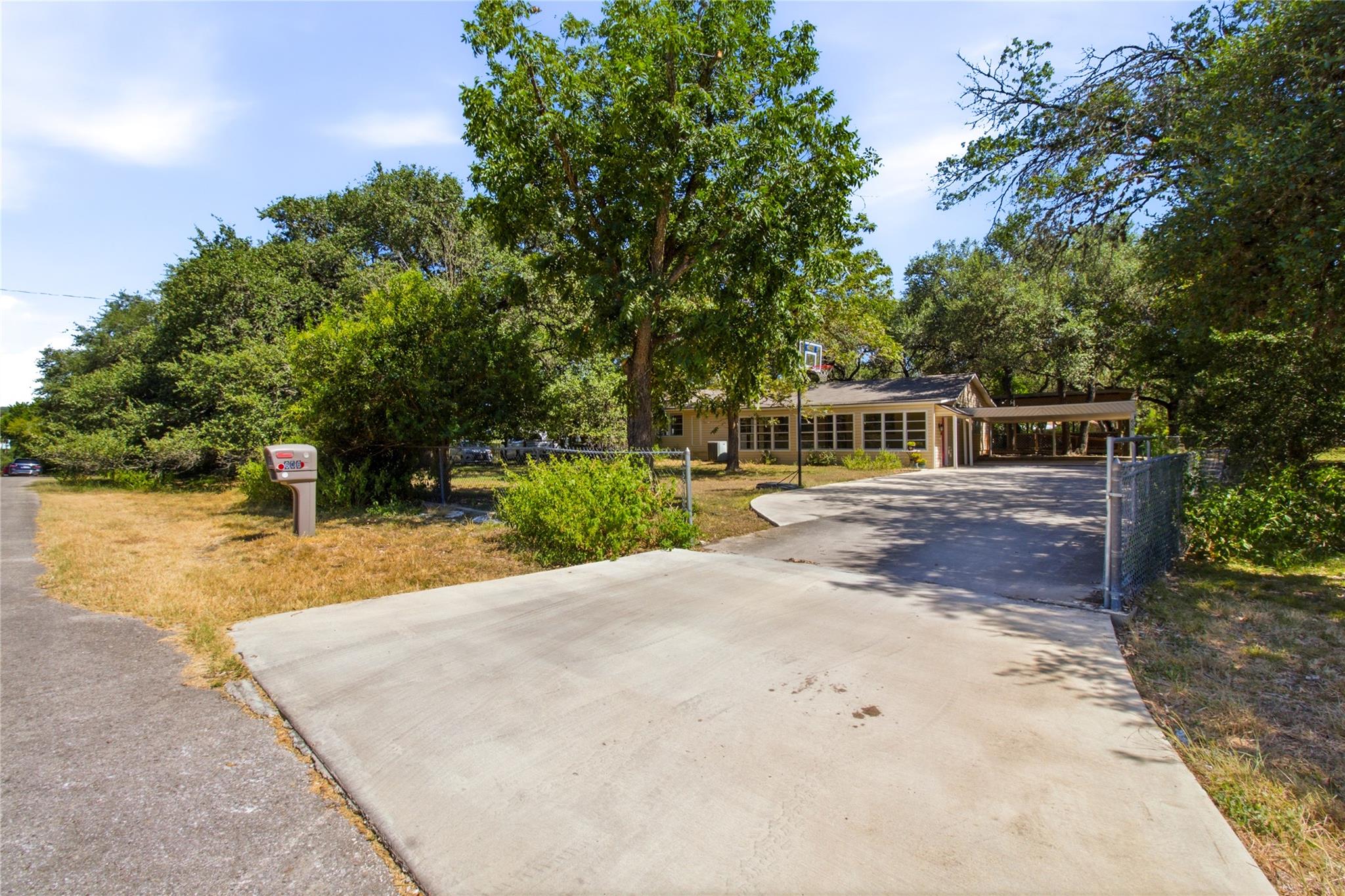 606 Harmons Way Property Photo 30