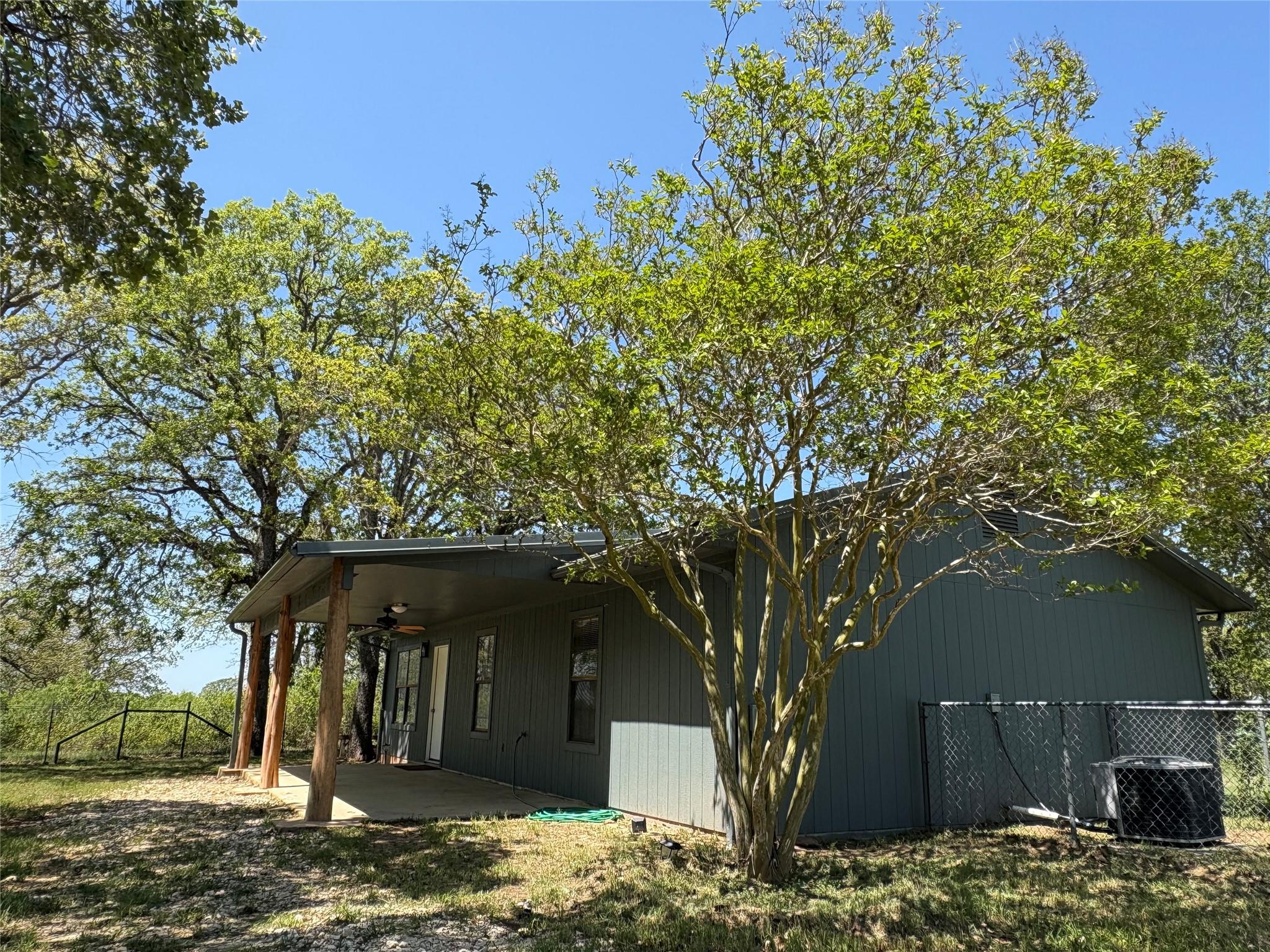 290 Village Cv Property Photo