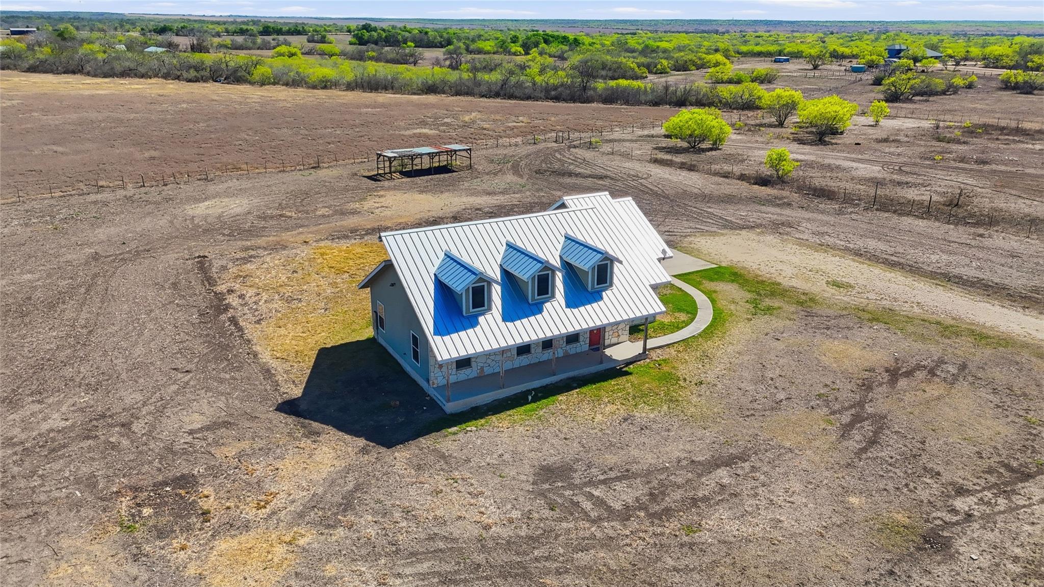4355 Se River Rd Property Photo 4