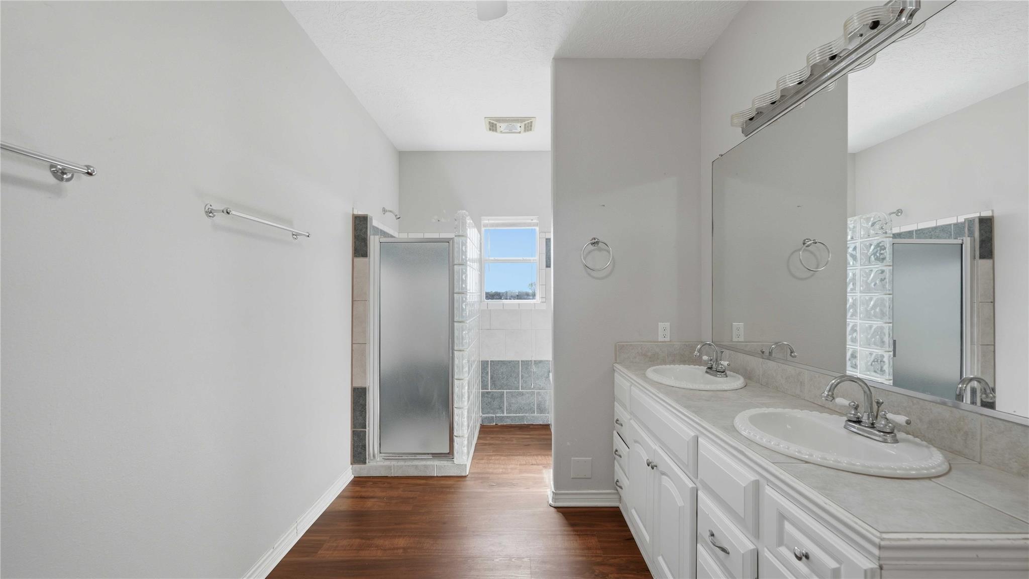 4355 Se River Rd Property Photo 26