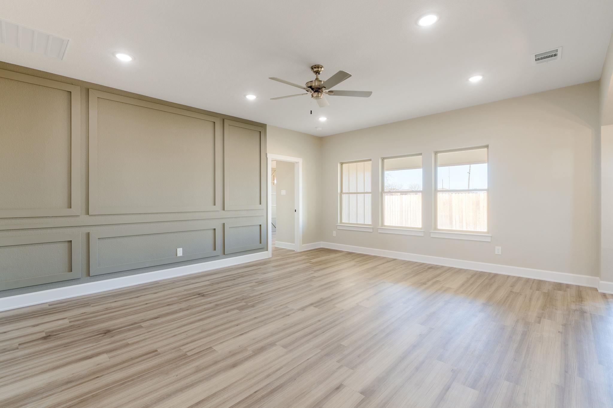 2123 Blackhawk Loop Property Photo 4