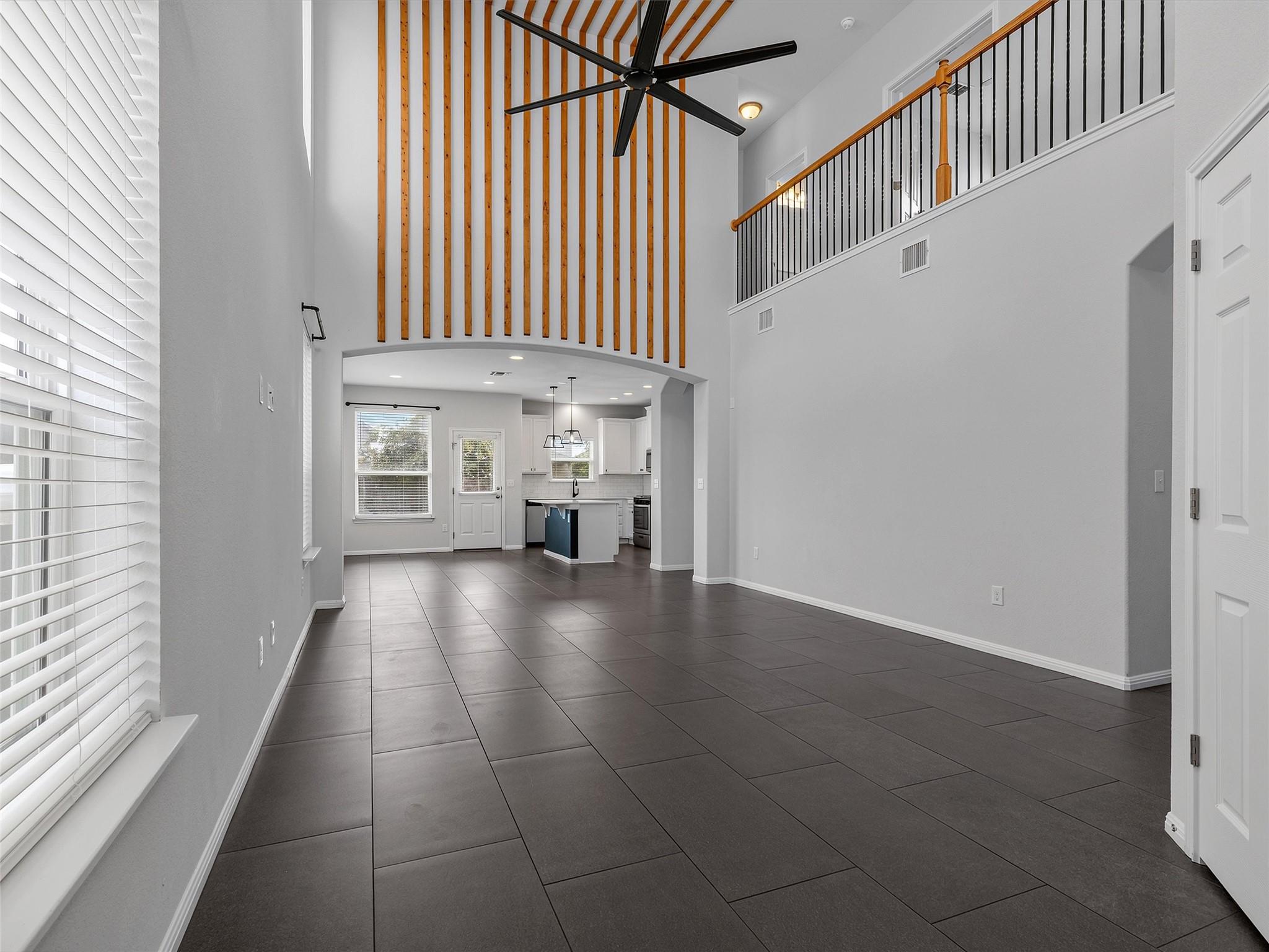 6321 Andes Peak Trl Property Photo 4