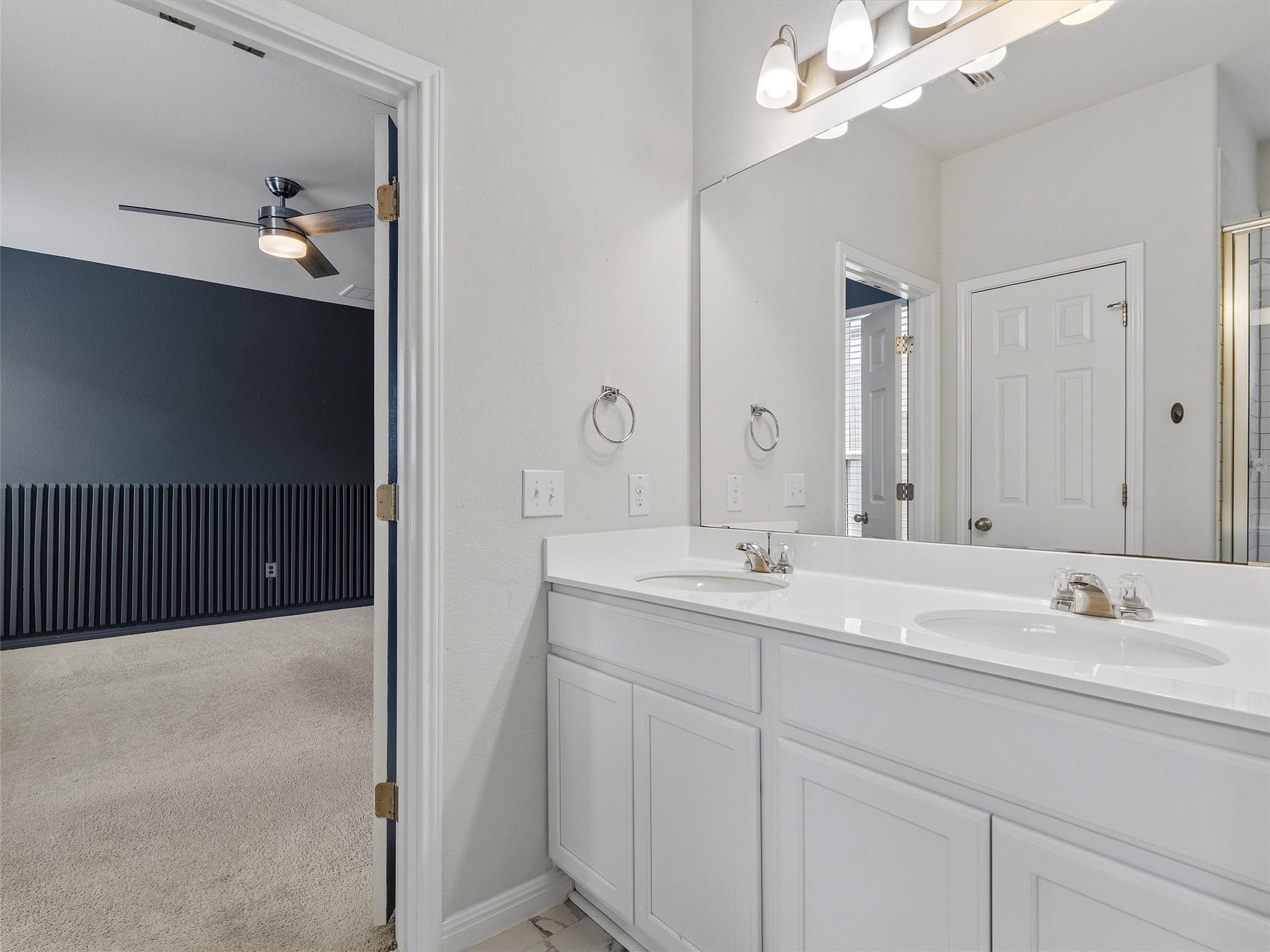 6321 Andes Peak Trl Property Photo 15