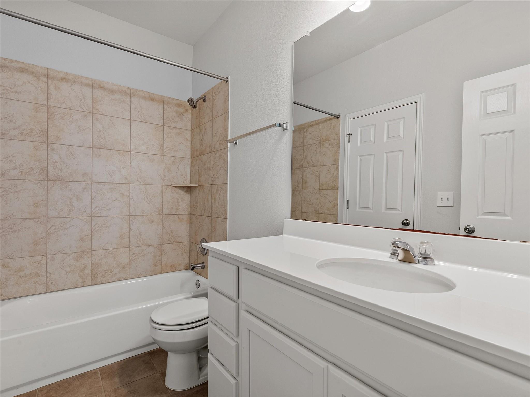 6321 Andes Peak Trl Property Photo 22