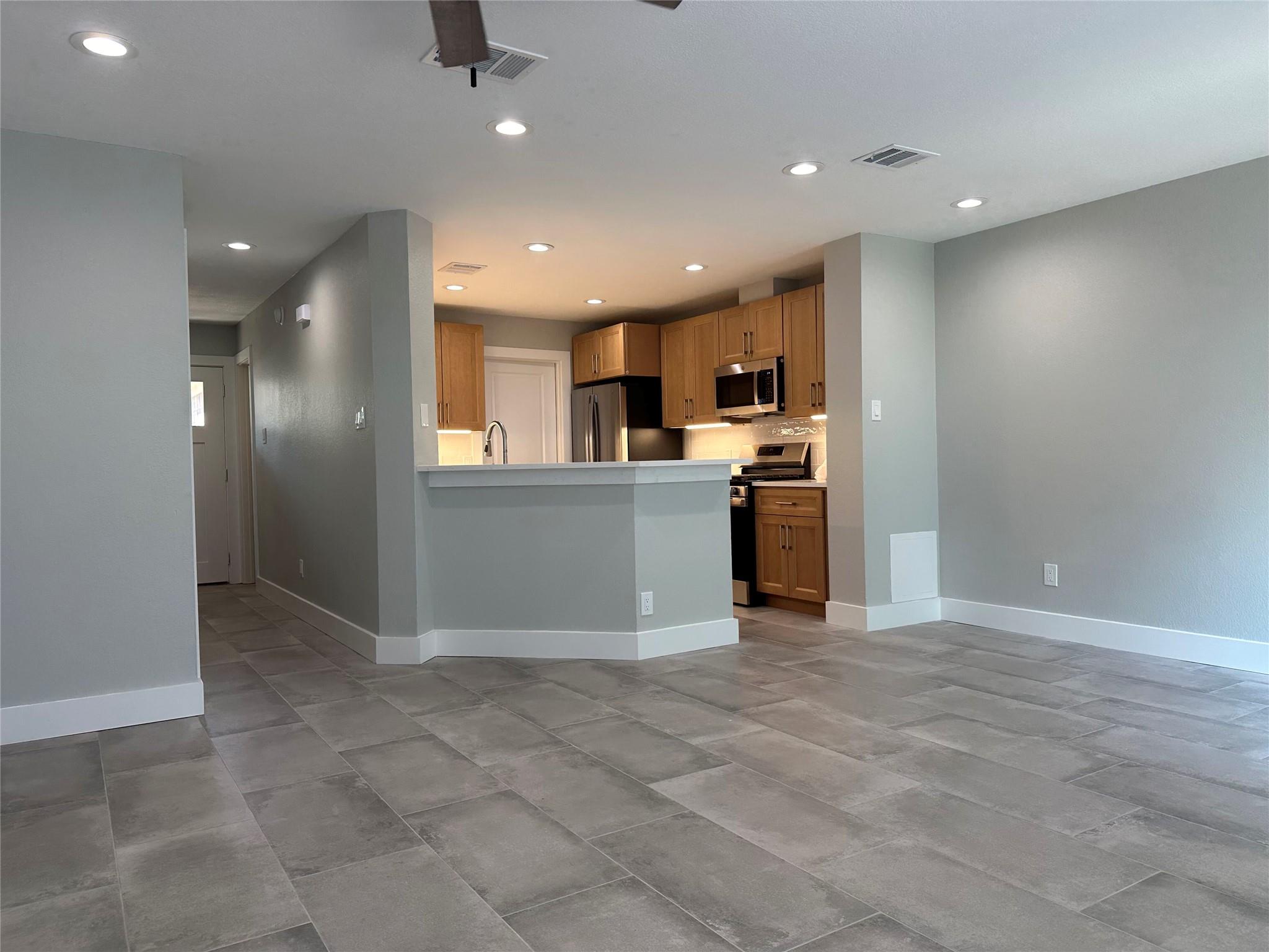 7205 Aldea Dr #a Property Photo 3